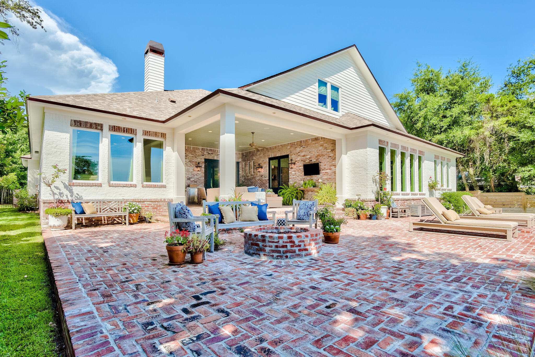 SAFE HARBOR - Residential
