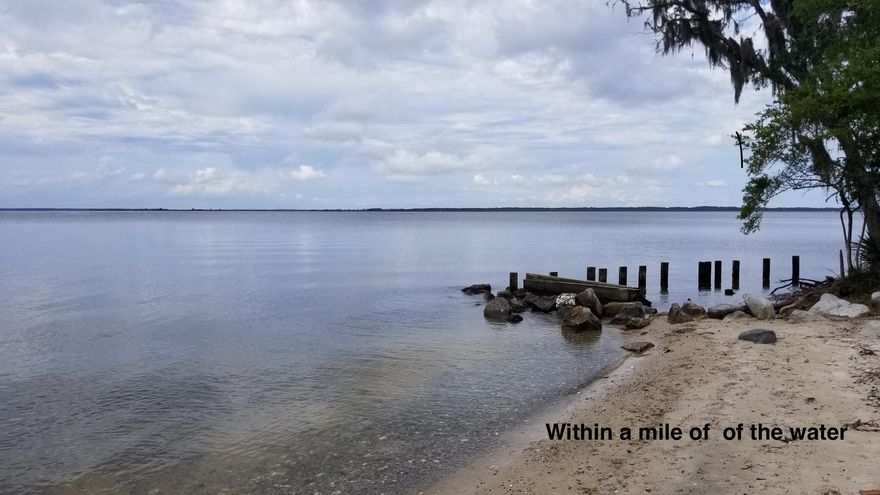 Check out this lot in beautiful Santa Rosa Beach! Located at the end of Steven St, this buildable lot has no wetlands according to county site! It's approximately 1/3 of an acre and within a mile of the bay and shallow water boat access to launch kayaks or paddle board. Travel just a bit farther and you will find public deep water access to launch that boat you've been wanting! Call today to set up a time to view!