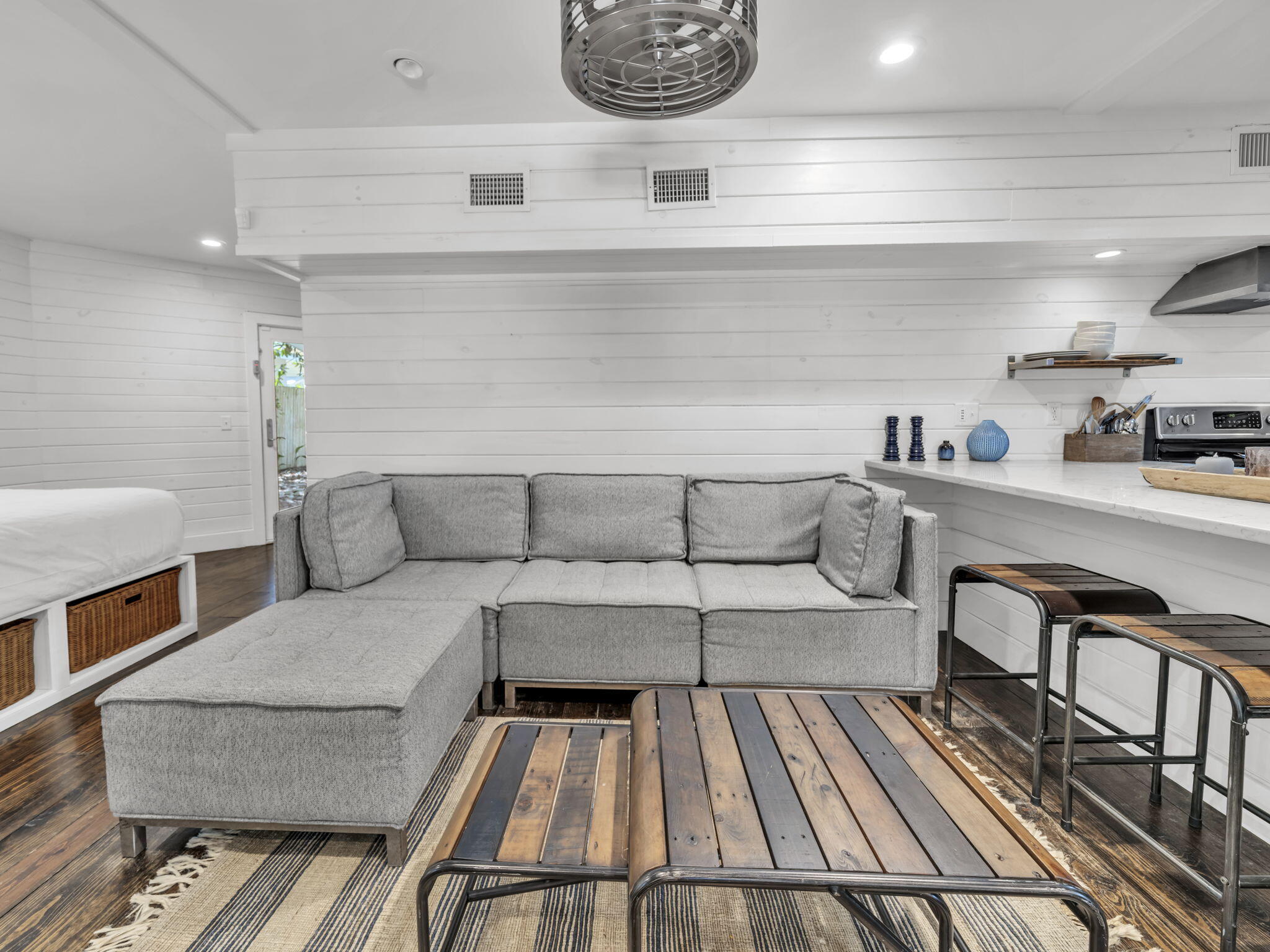 SEAGROVE 1ST ADDN - Residential