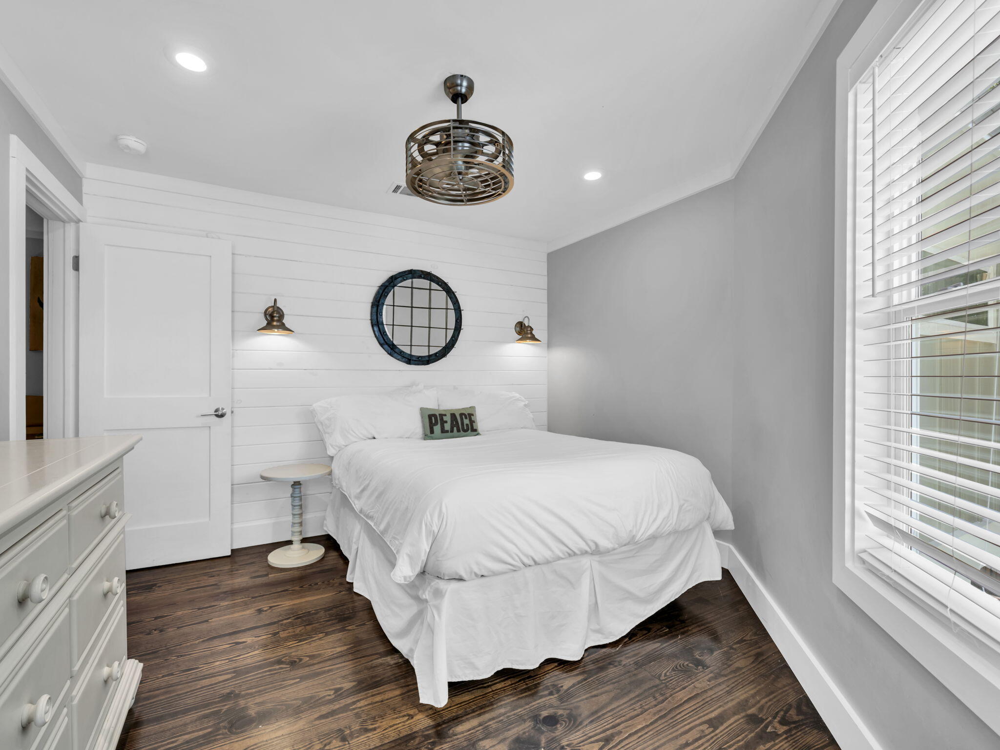 SEAGROVE 1ST ADDN - Residential