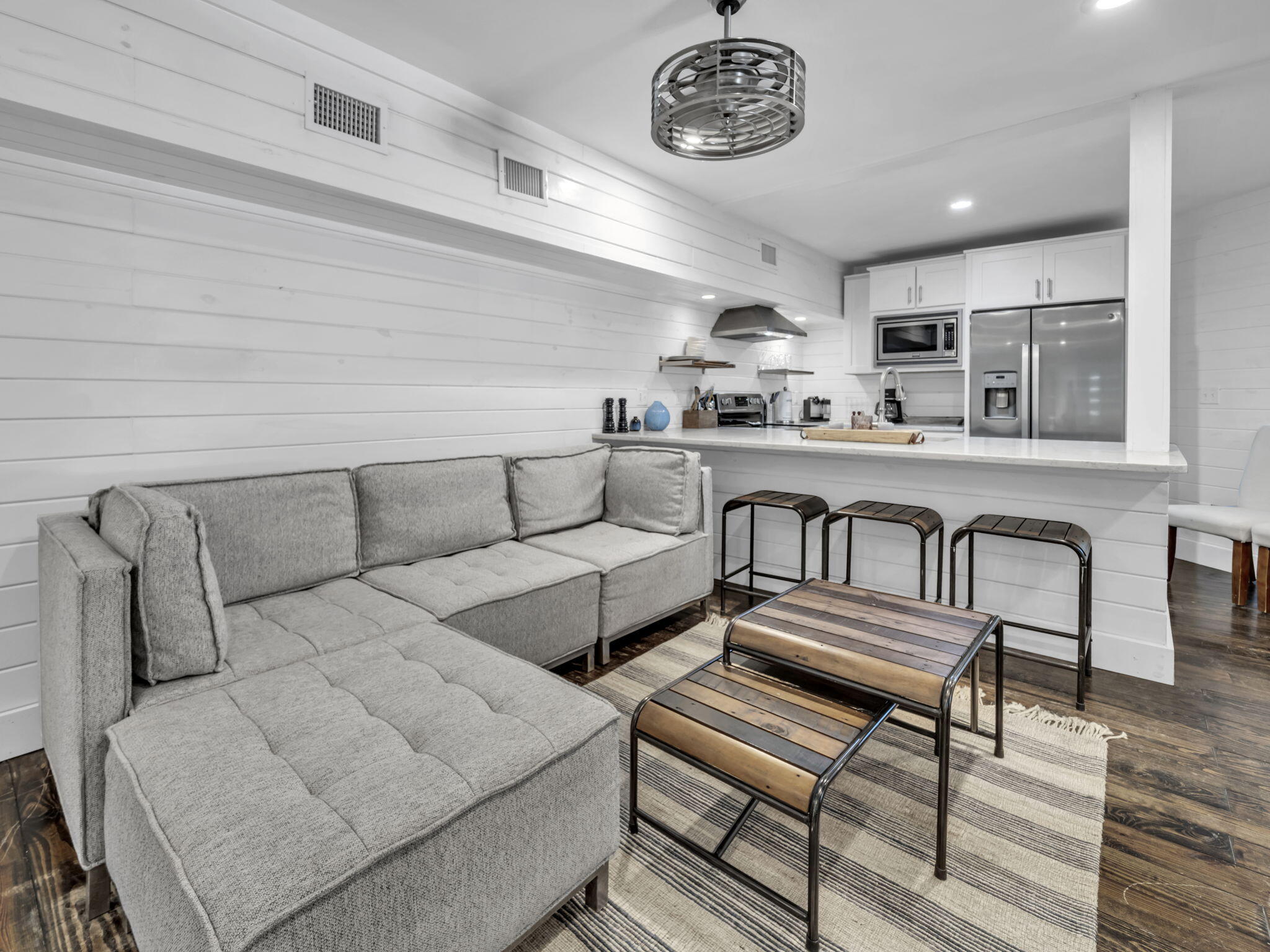 SEAGROVE 1ST ADDN - Residential