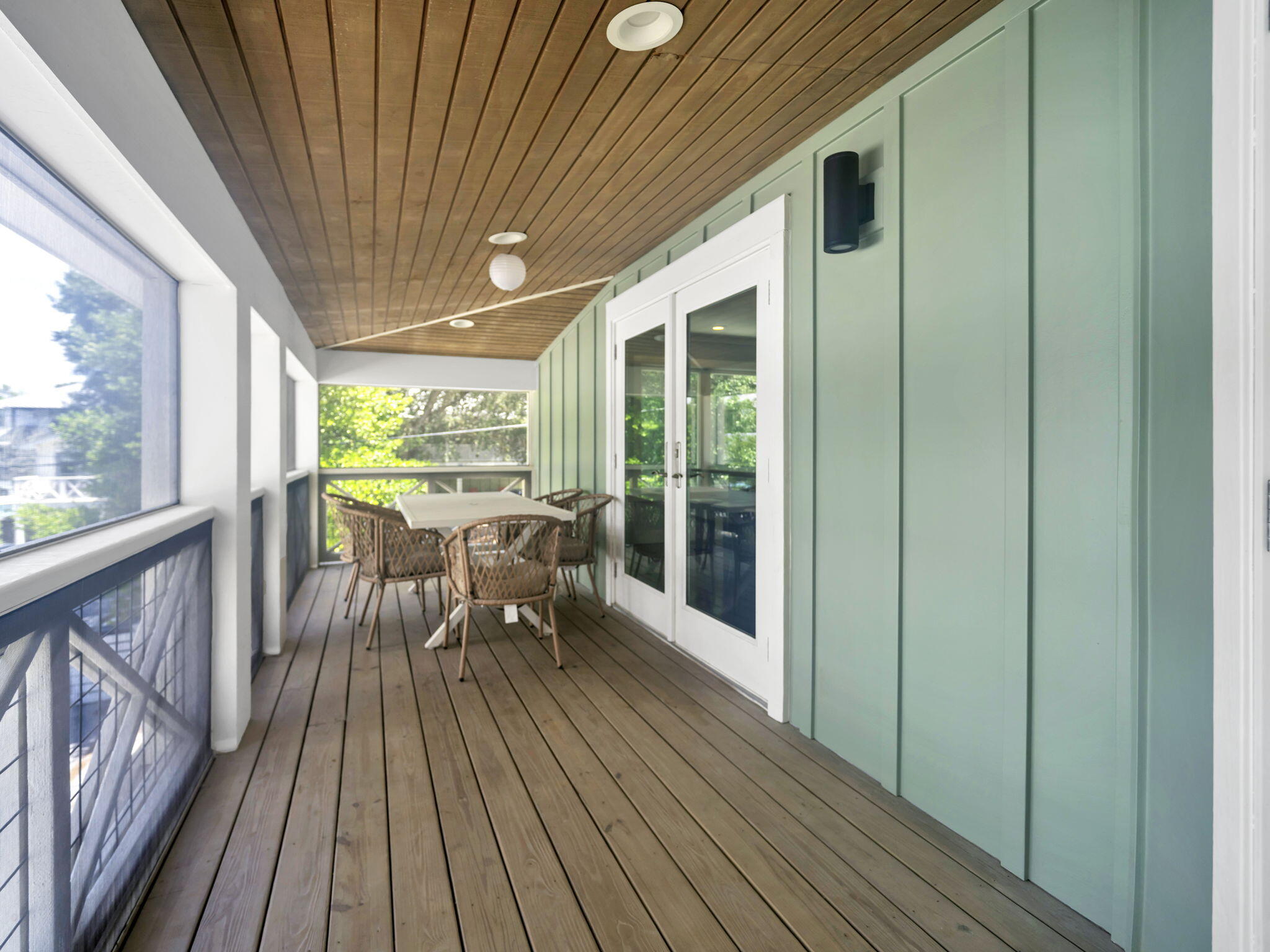SEAGROVE 1ST ADDN - Residential