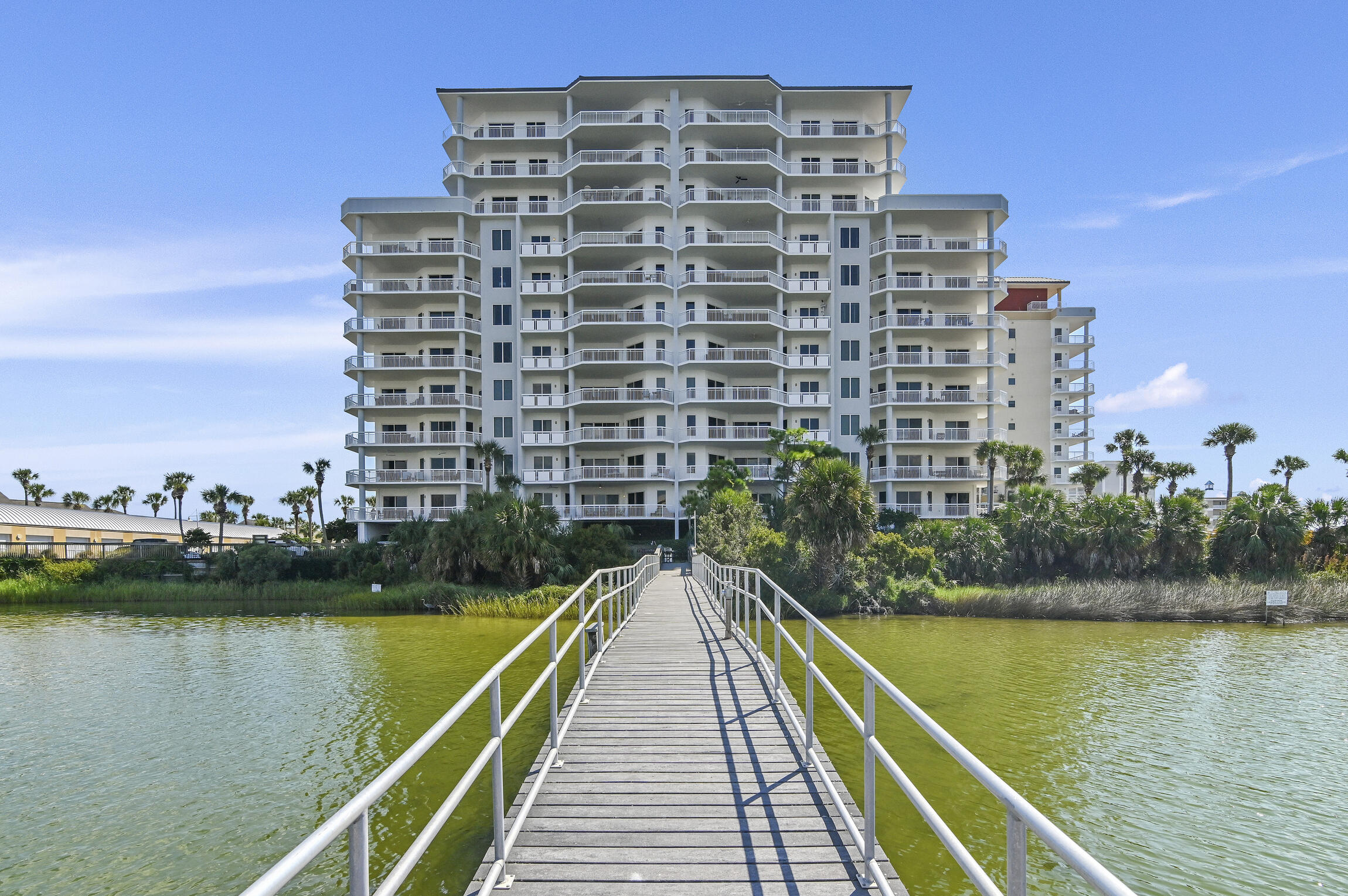 HARBOR LANDING - Residential