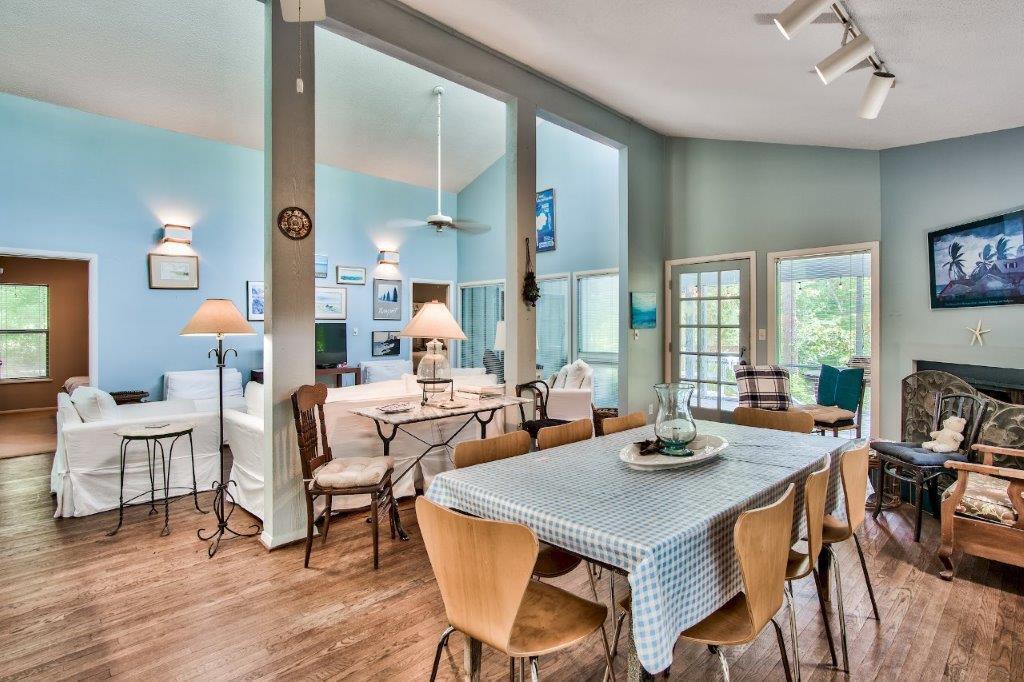 SEAGROVE SHORES 4TH ADD - Residential