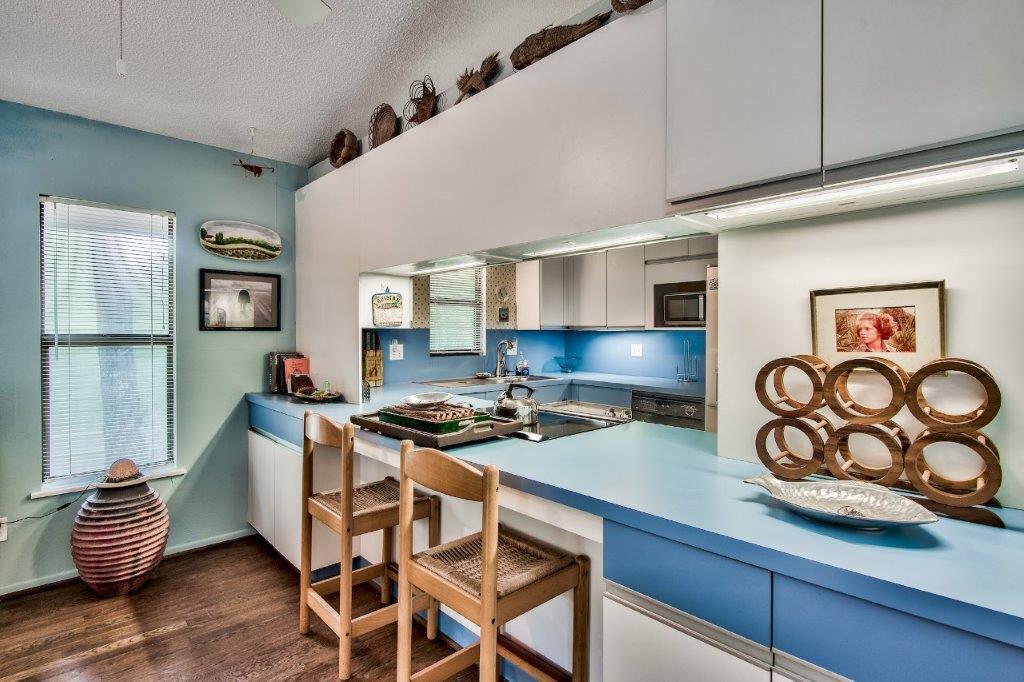 SEAGROVE SHORES 4TH ADD - Residential