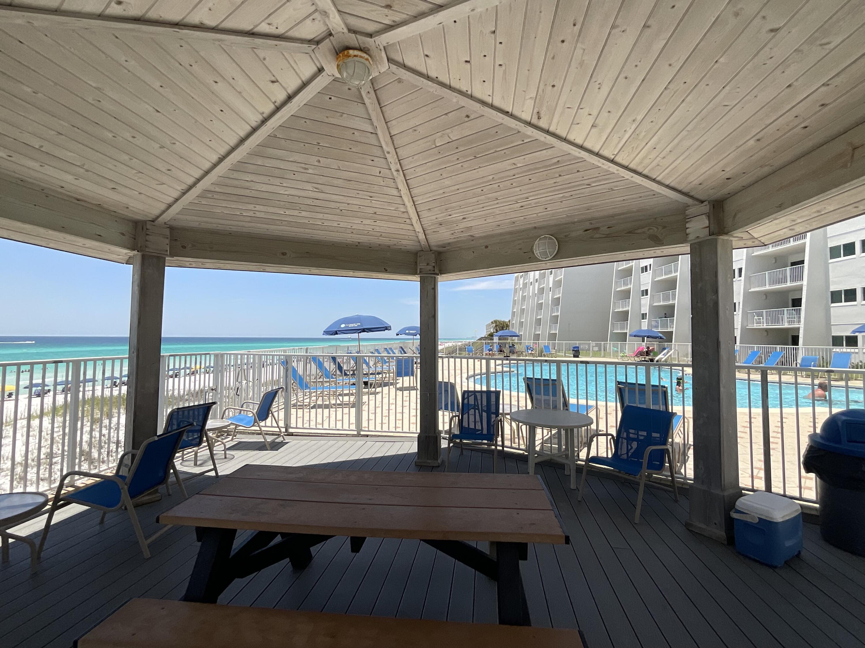 BEACH HOUSE CONDO PH 2 - Residential