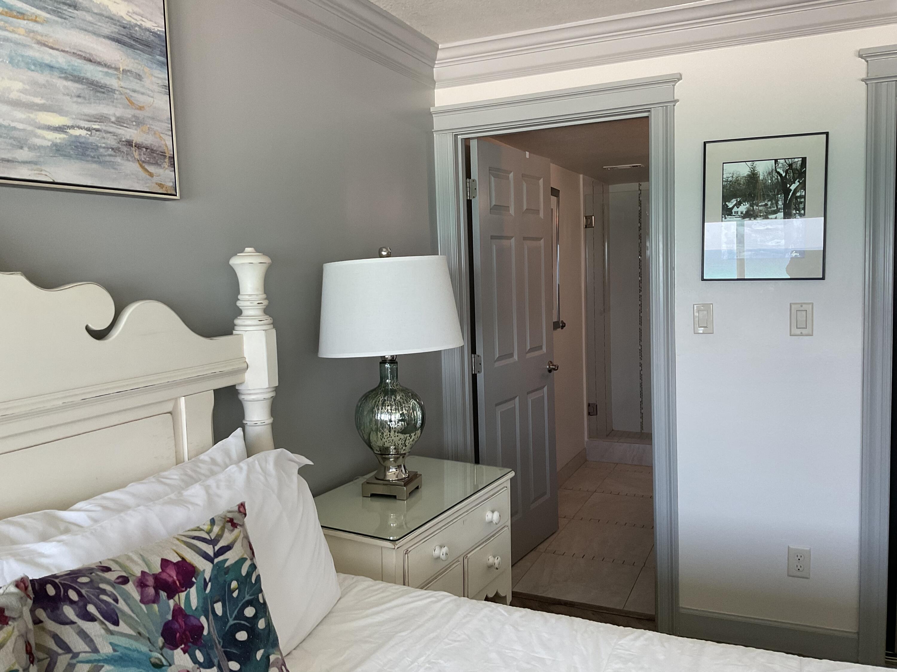 BEACH HOUSE CONDO PH 2 - Residential