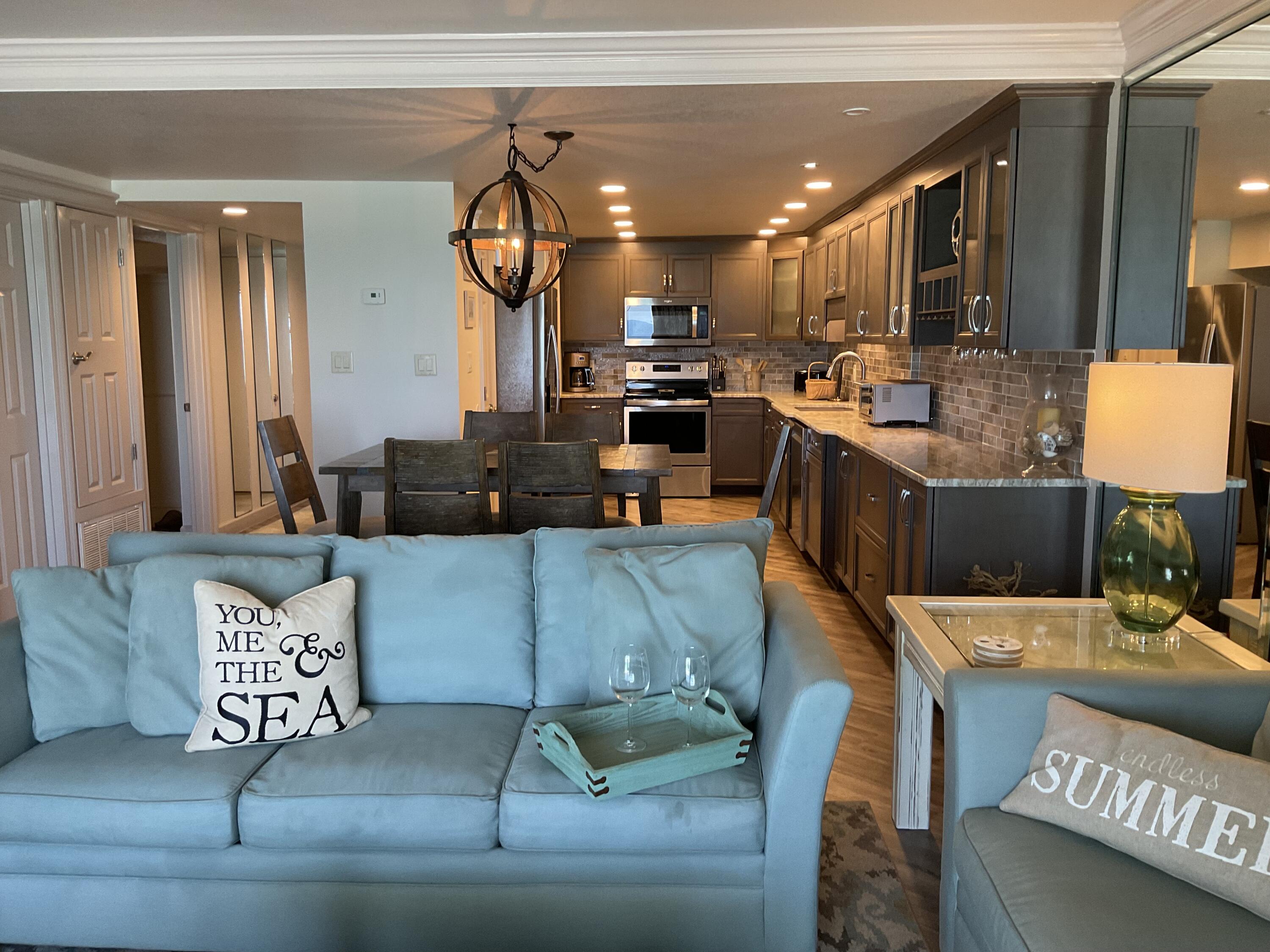 BEACH HOUSE CONDO PH 2 - Residential