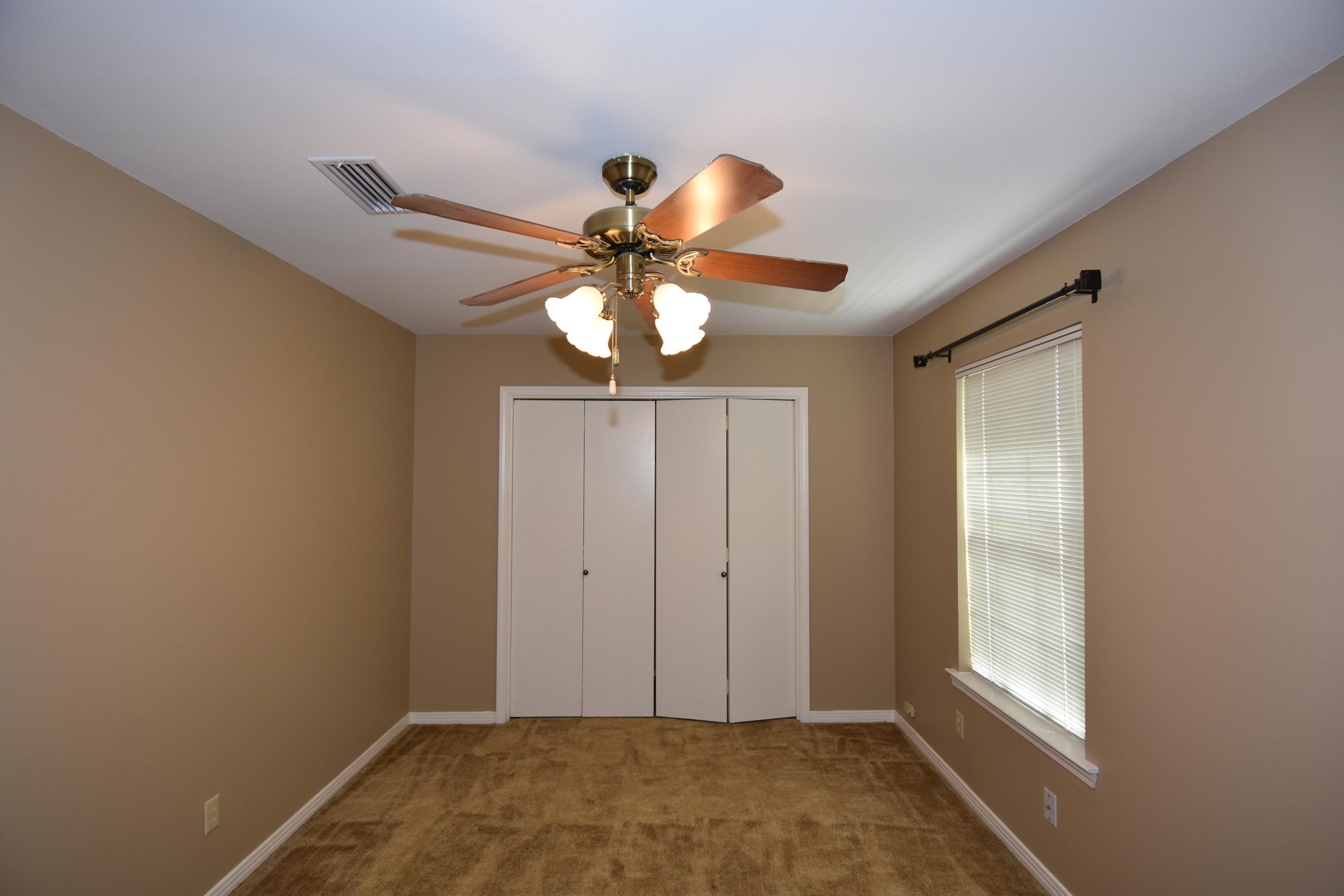 SUMMIT PARK UNIT 4 - Residential