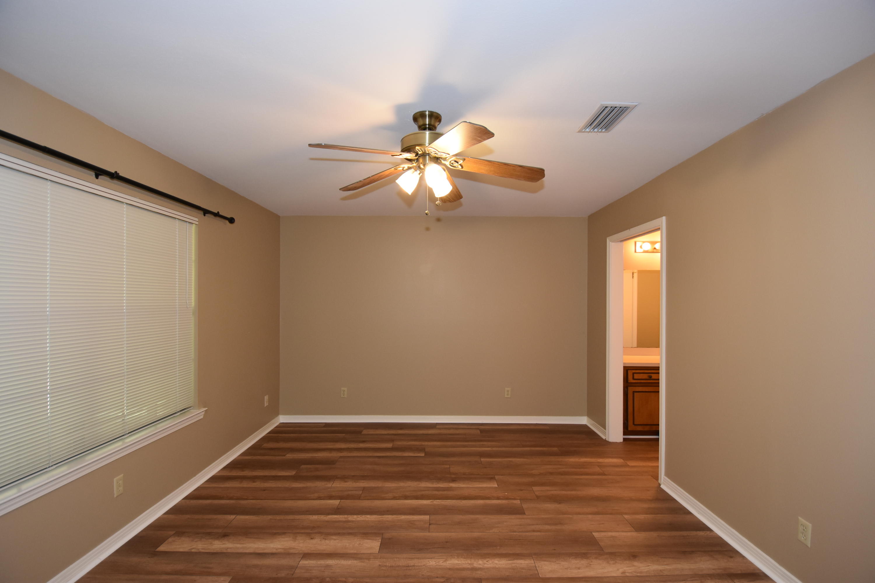 SUMMIT PARK UNIT 4 - Residential