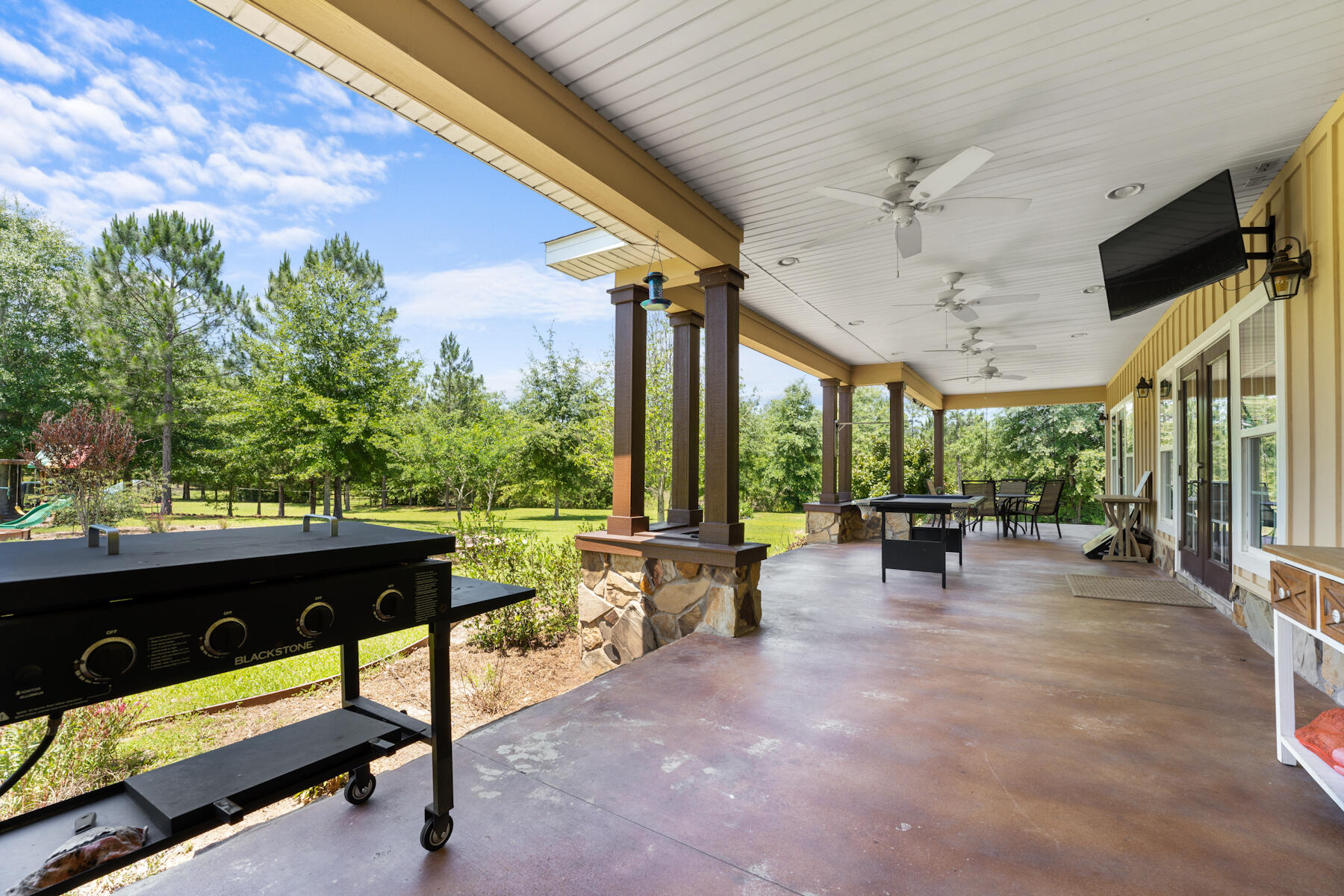 NO RECORDED SUBDIVISION - Residential