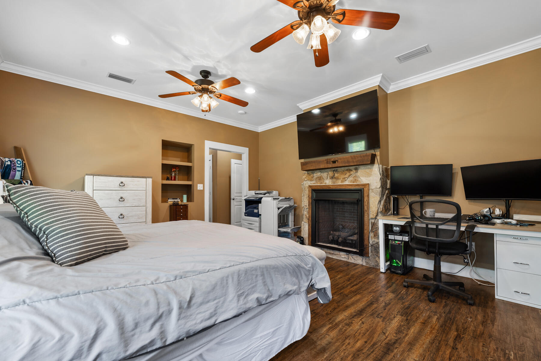 NO RECORDED SUBDIVISION - Residential