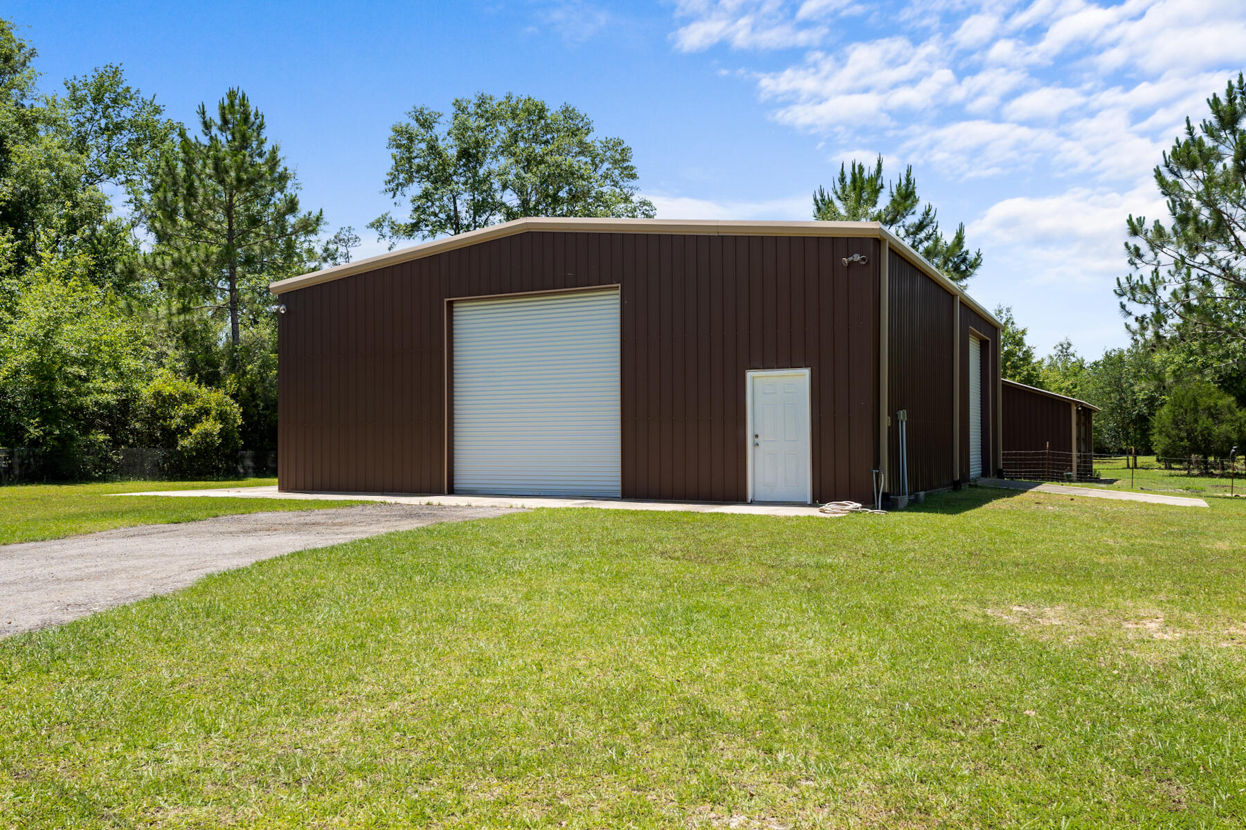 NO RECORDED SUBDIVISION - Residential