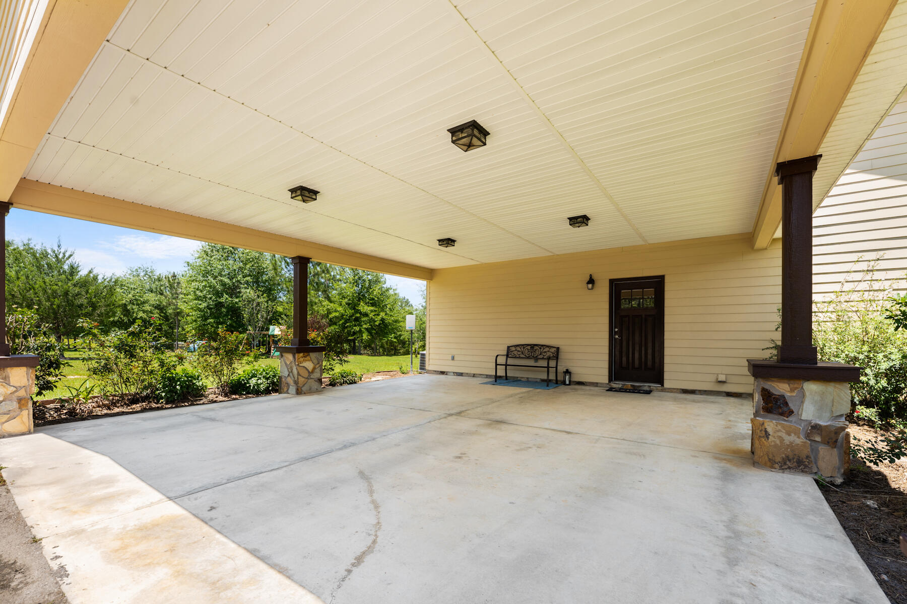 NO RECORDED SUBDIVISION - Residential