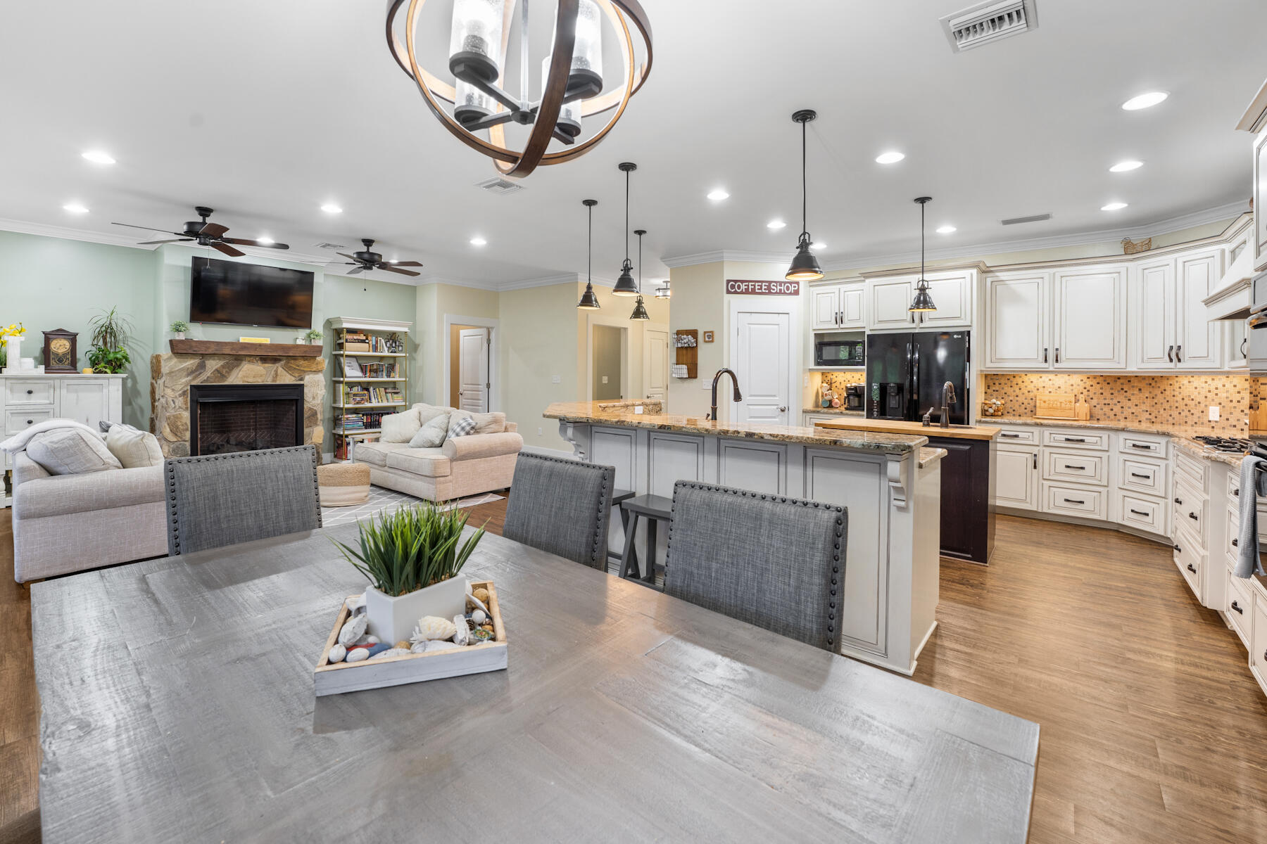 NO RECORDED SUBDIVISION - Residential