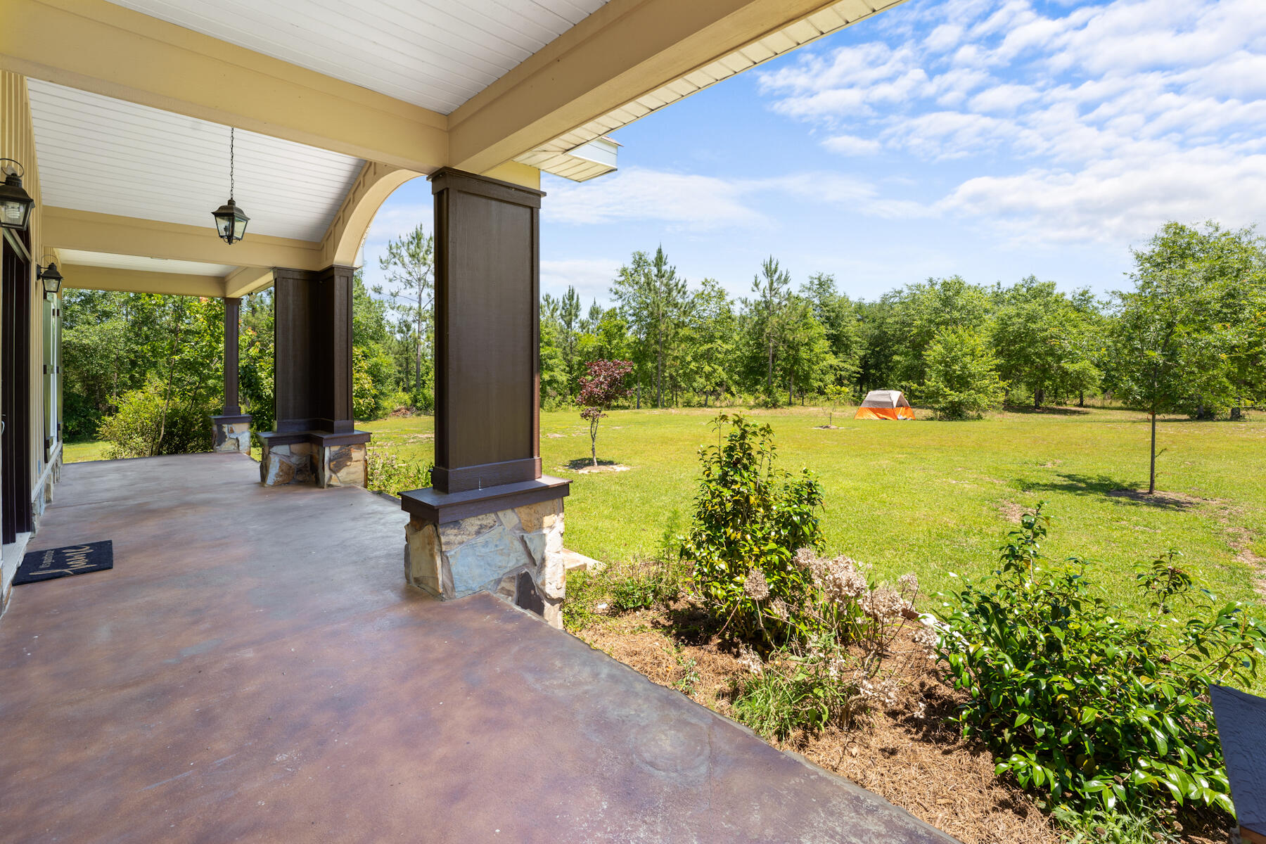 NO RECORDED SUBDIVISION - Residential