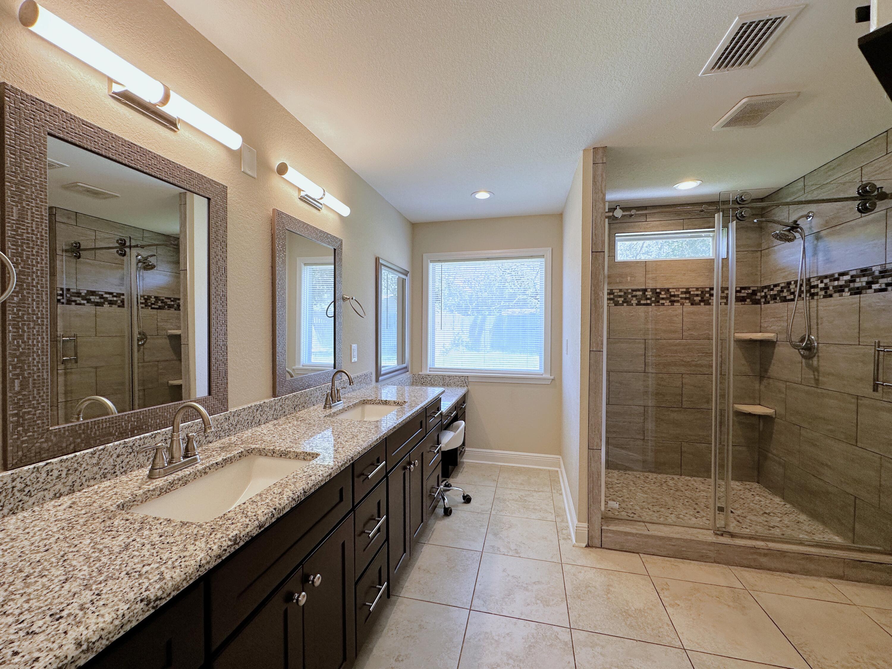 GARNIERS BEACH 2ND - Residential