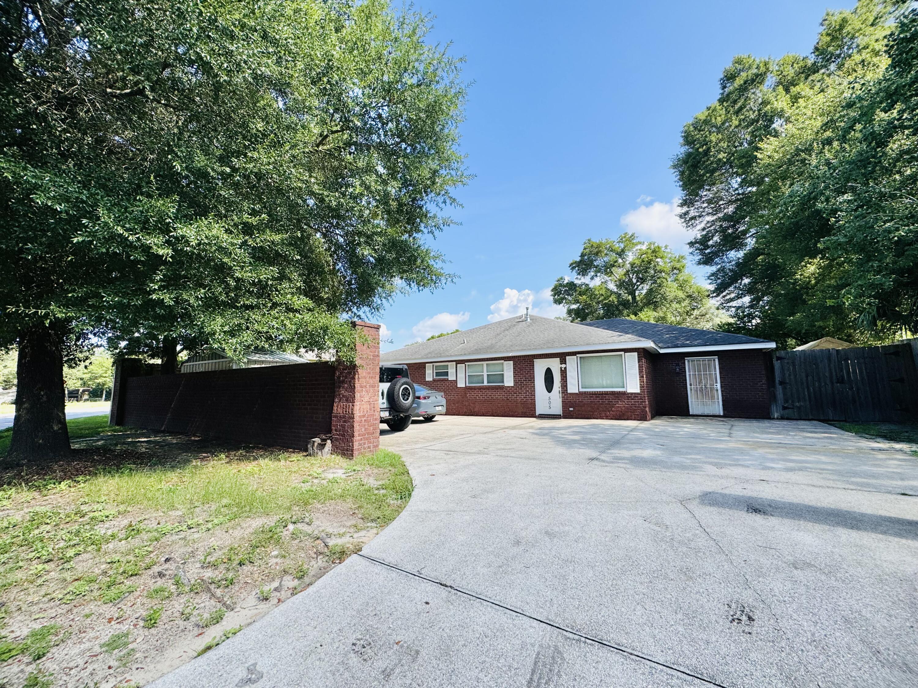 GARNIERS BEACH 2ND - Residential