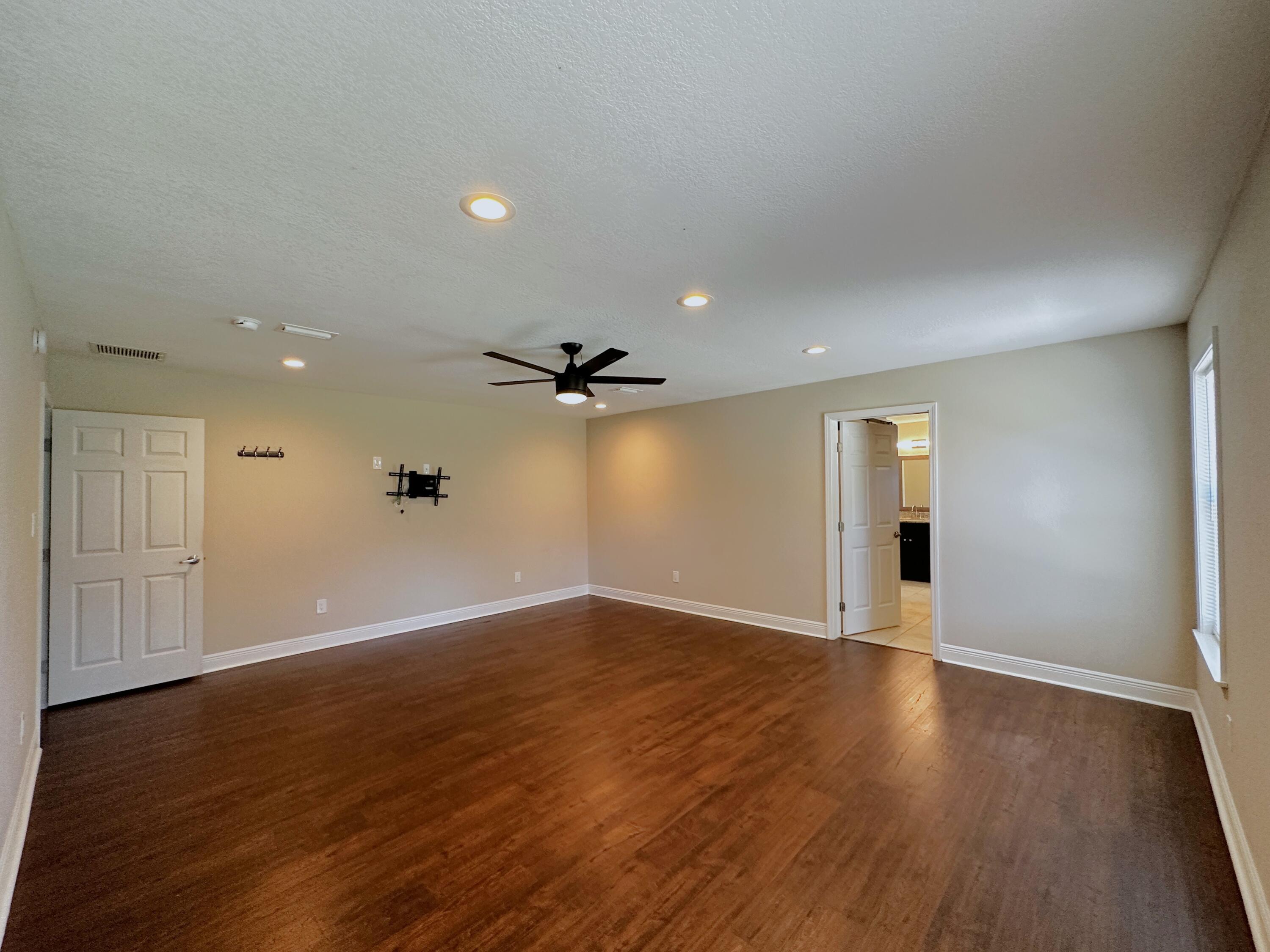 GARNIERS BEACH 2ND - Residential