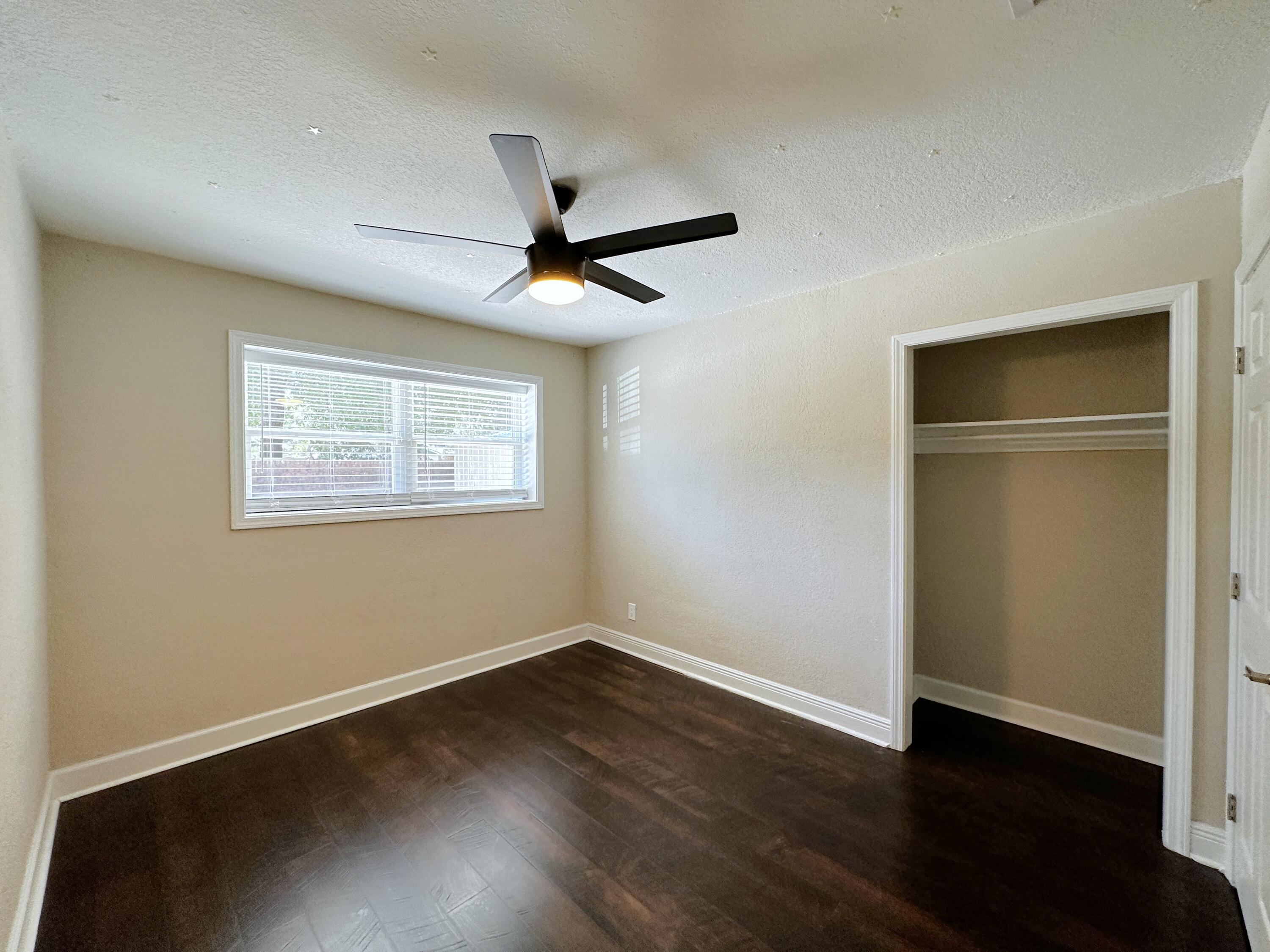 GARNIERS BEACH 2ND - Residential