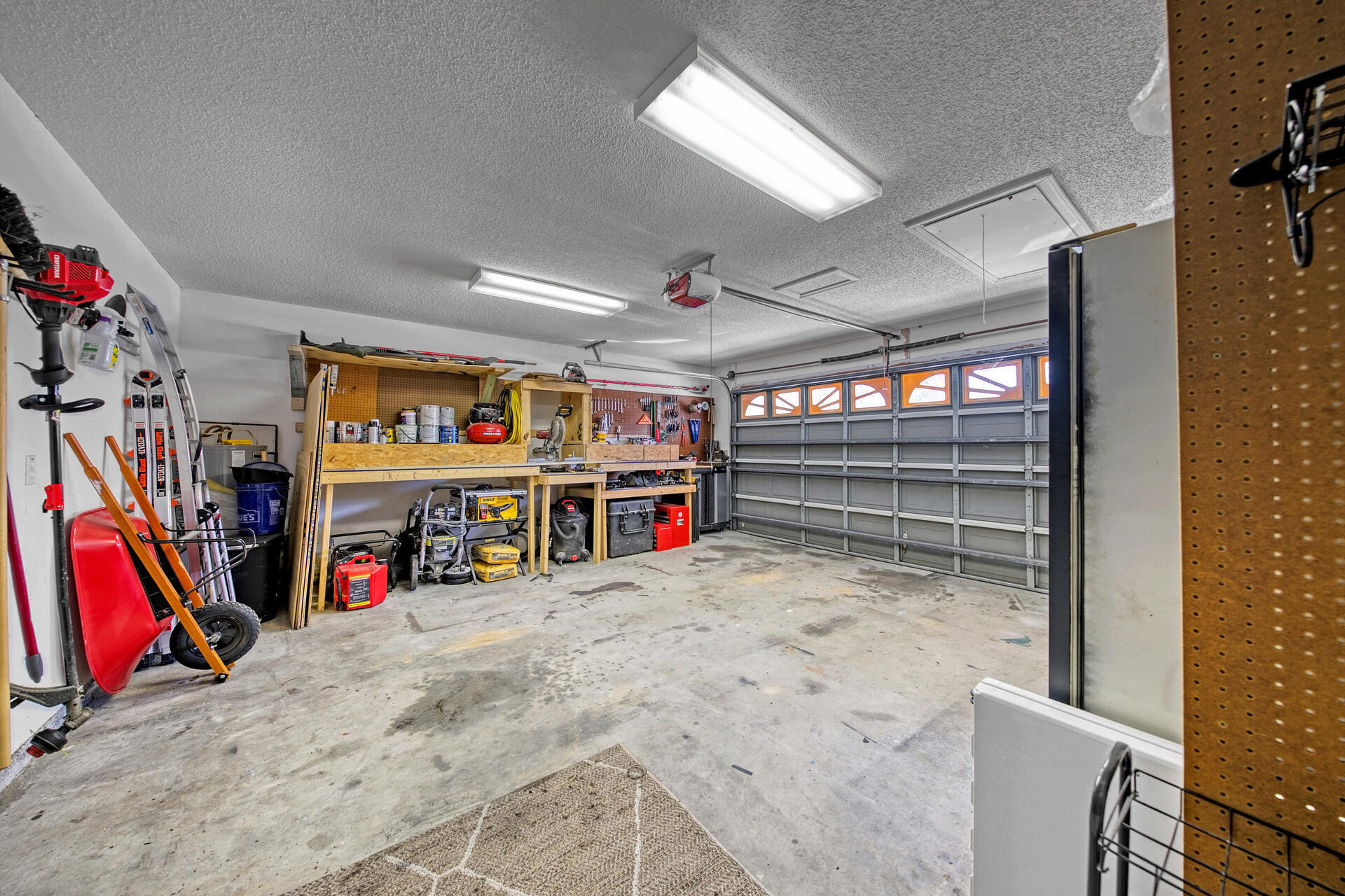 IVALEA GARDENS - Residential