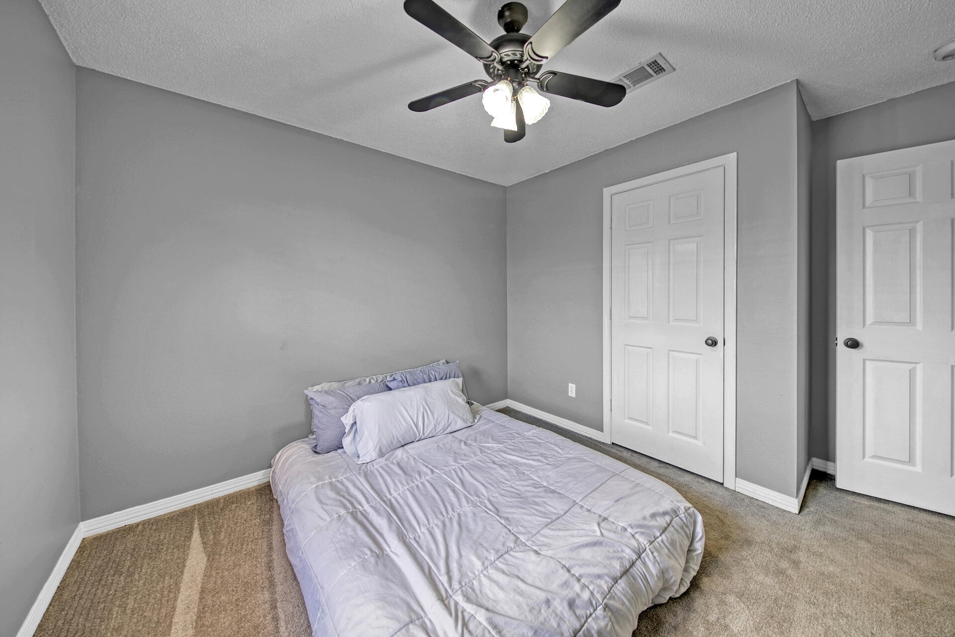 IVALEA GARDENS - Residential