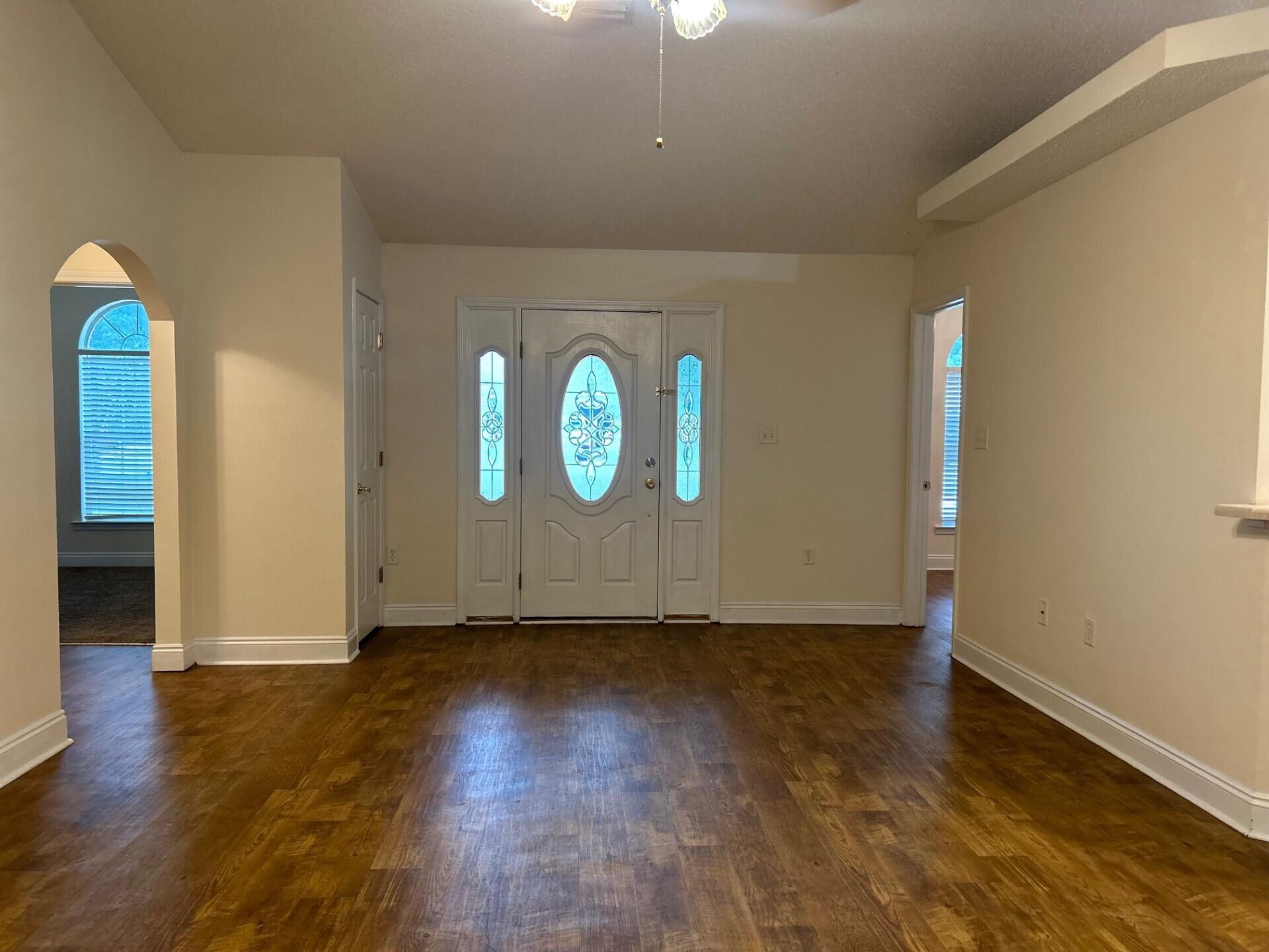 SPRING HOLLOW ESTATES - Residential Lease