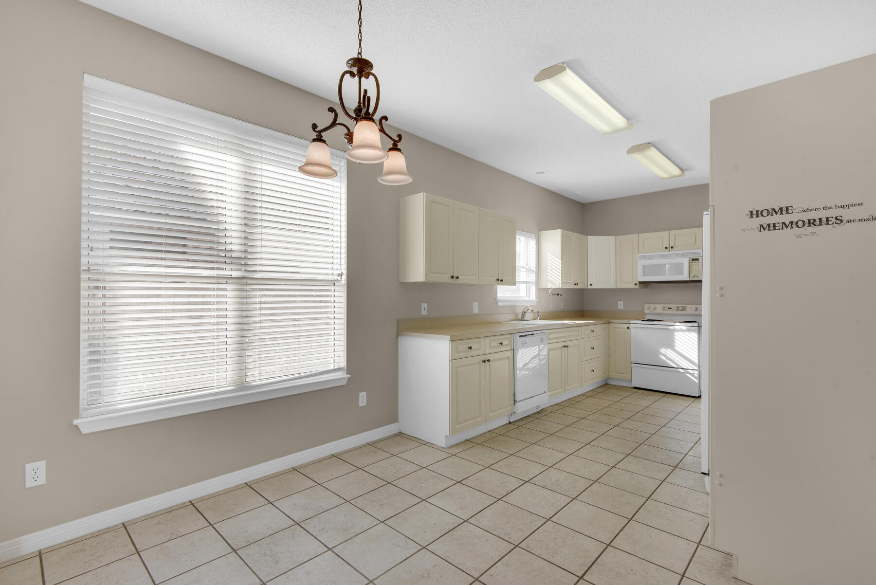 SHALIMAR OAKS - Residential
