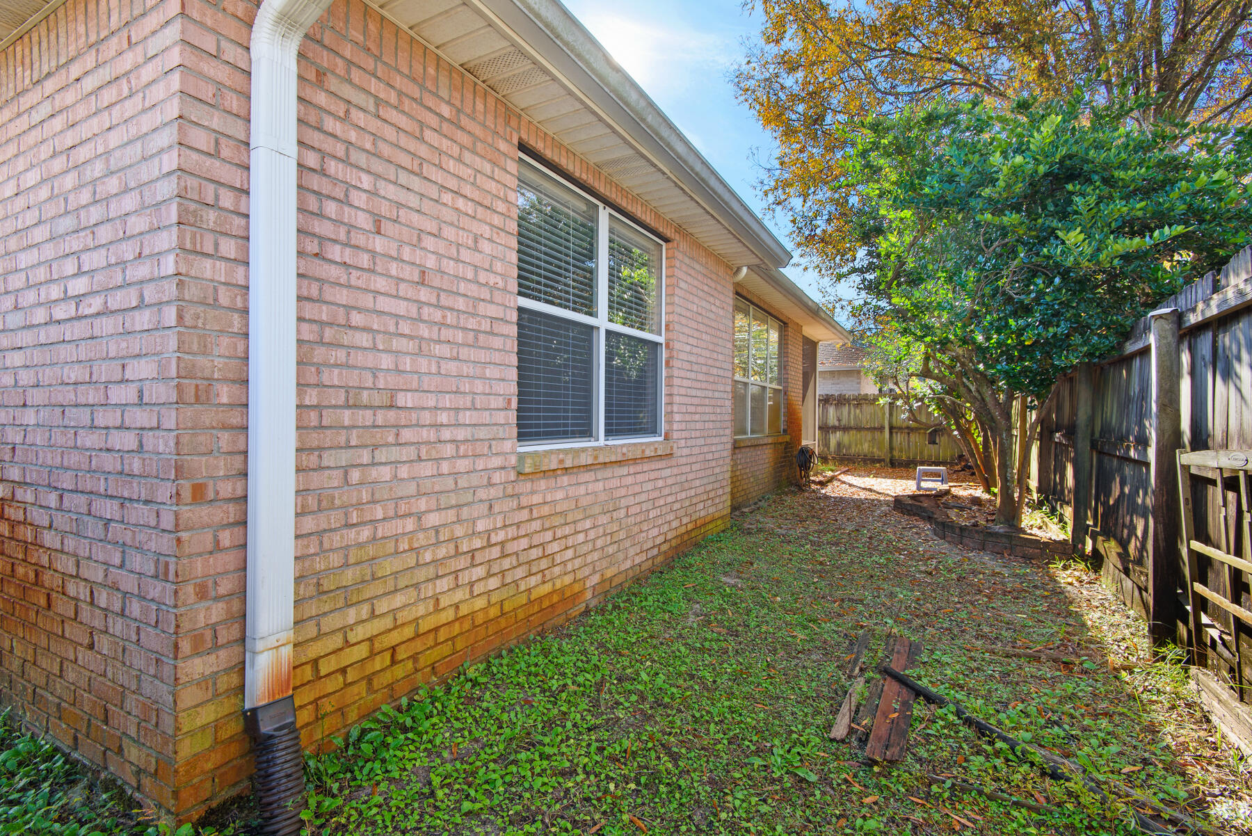 SHALIMAR OAKS - Residential