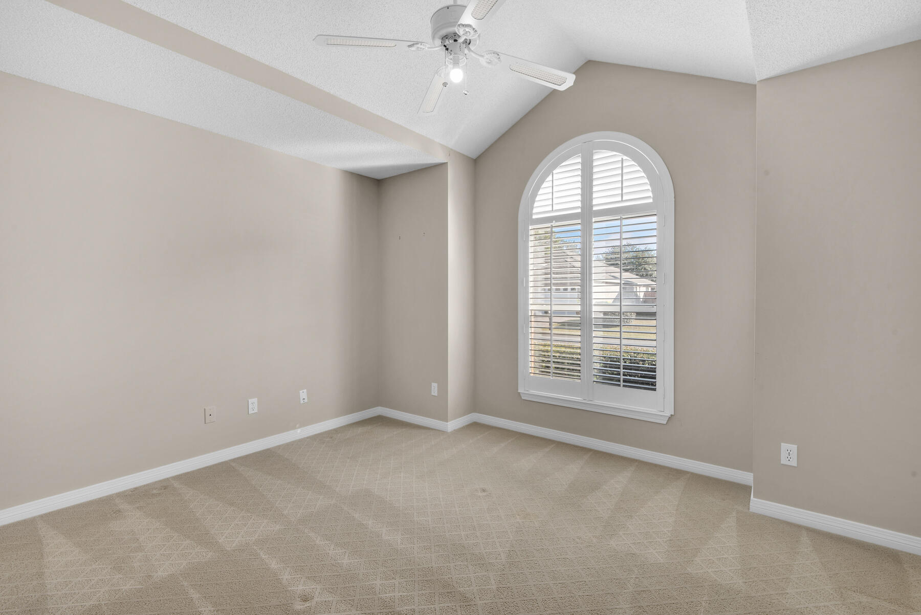 SHALIMAR OAKS - Residential