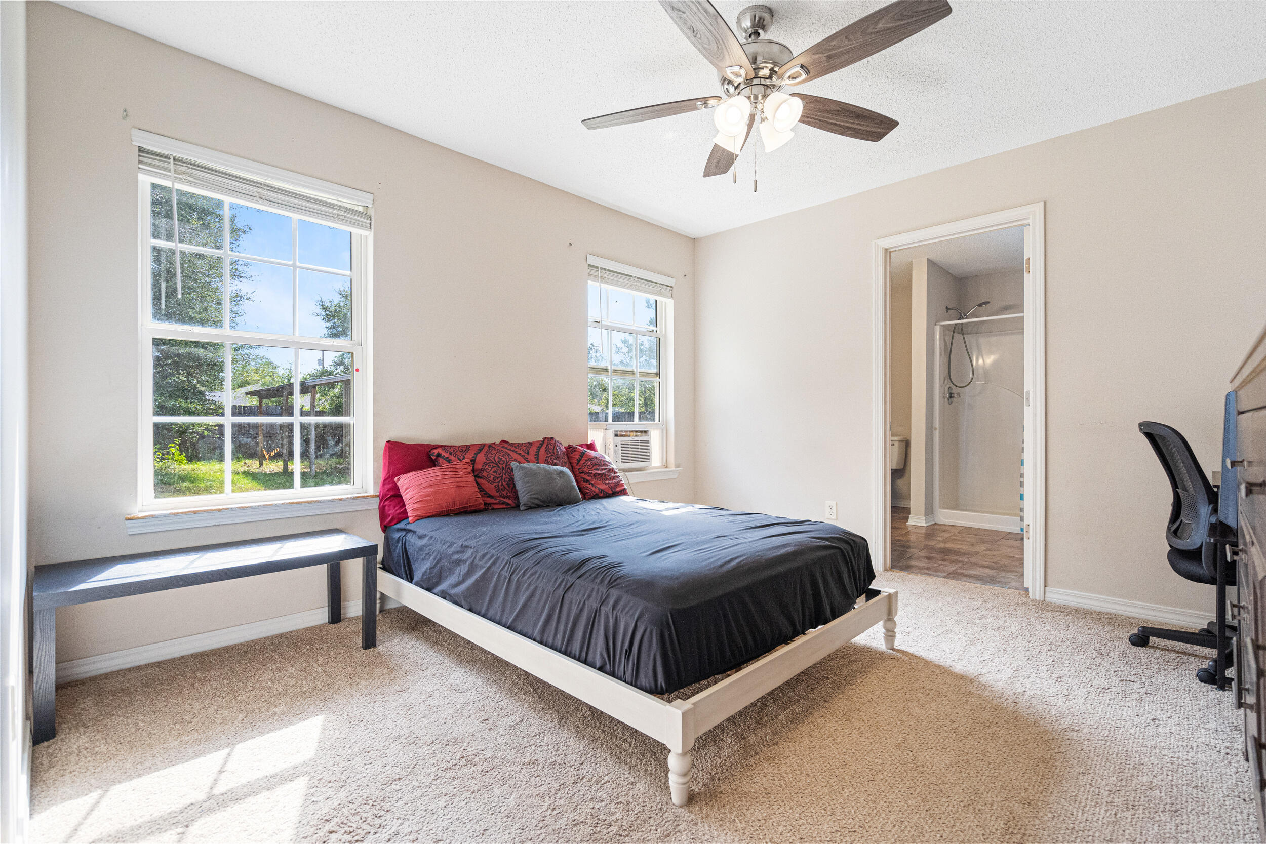 THE PINES - Residential