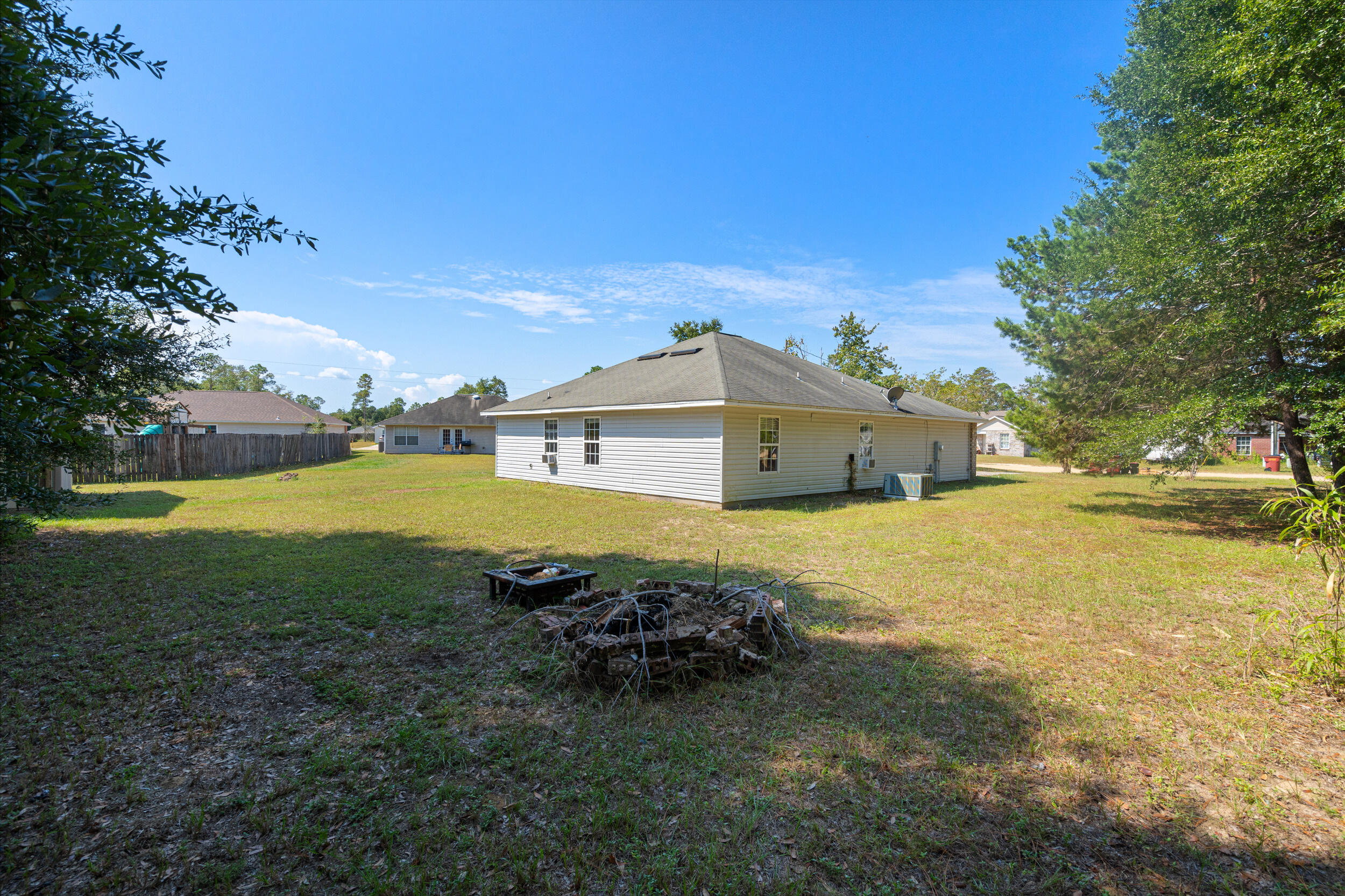 THE PINES - Residential