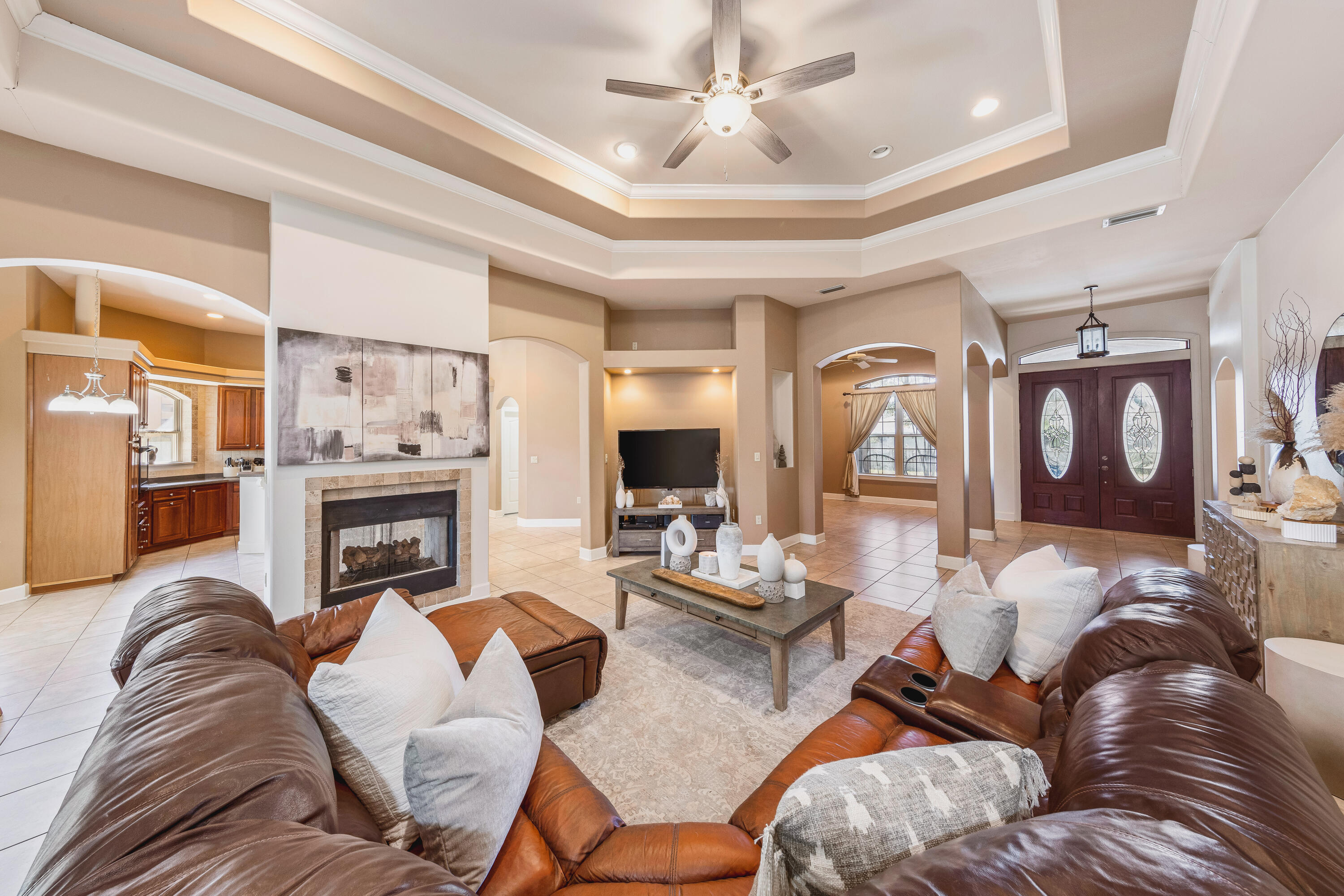 CHARDONNAY ESTATES - Residential