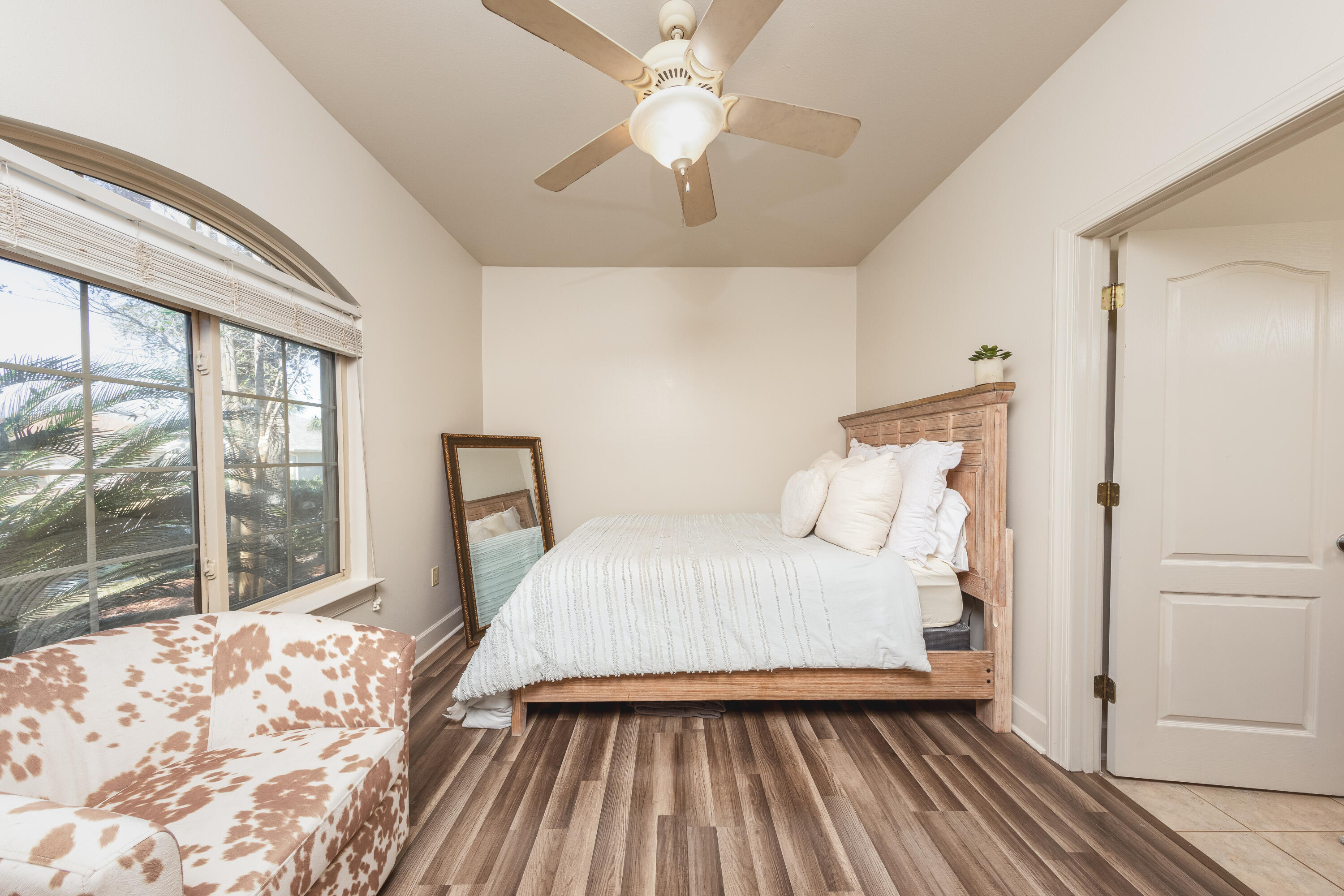 CHARDONNAY ESTATES - Residential