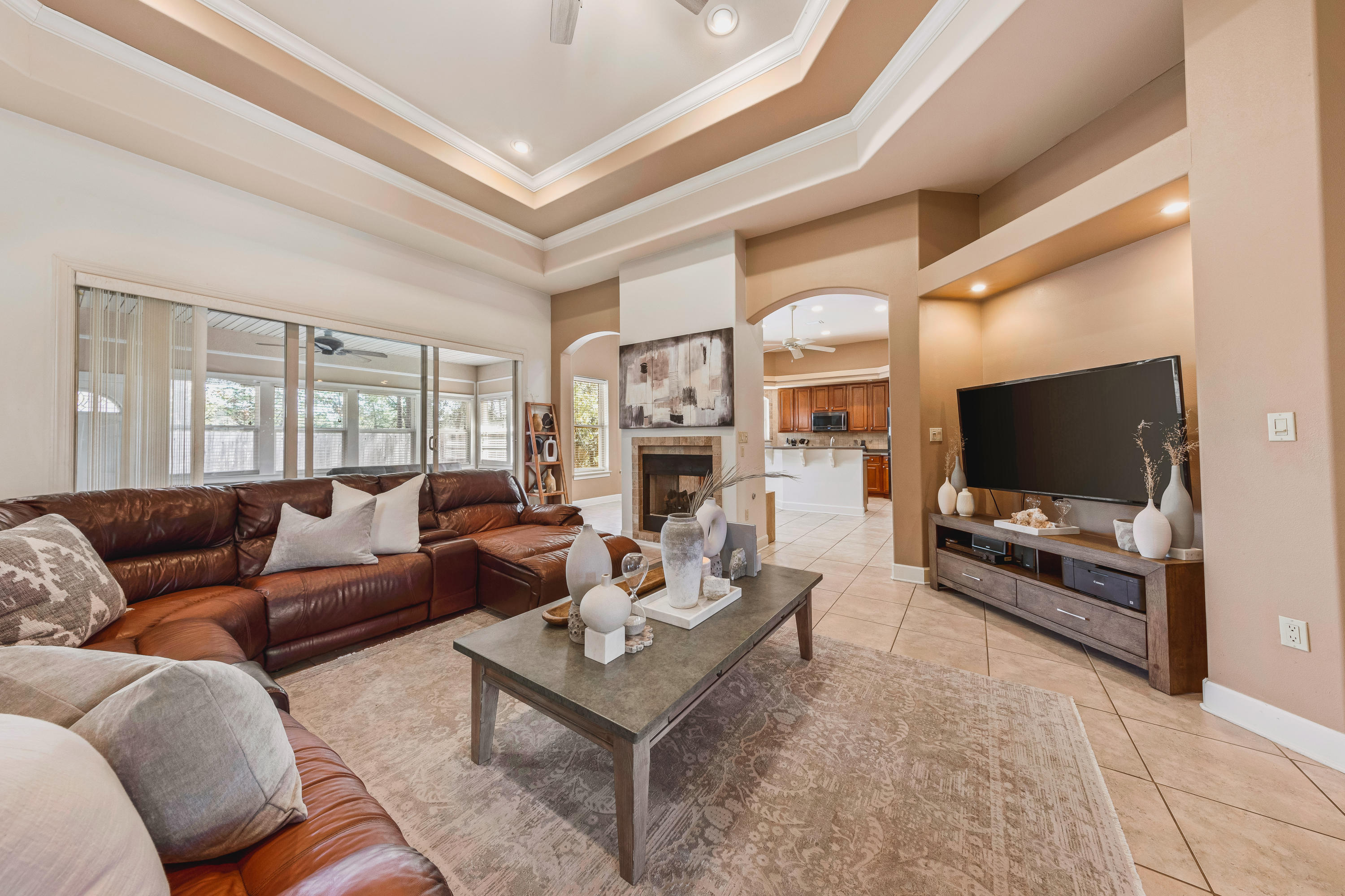 CHARDONNAY ESTATES - Residential