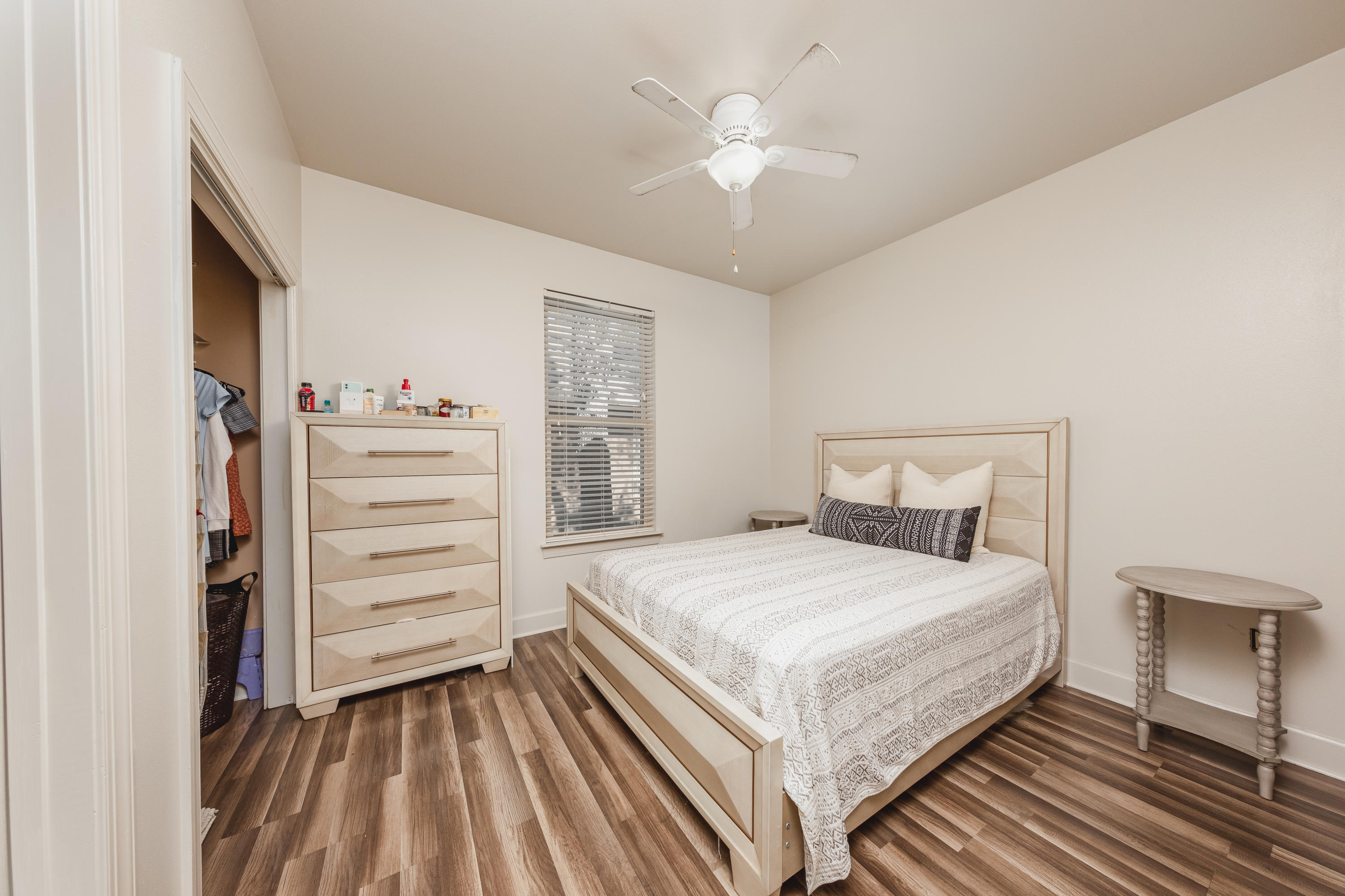 CHARDONNAY ESTATES - Residential