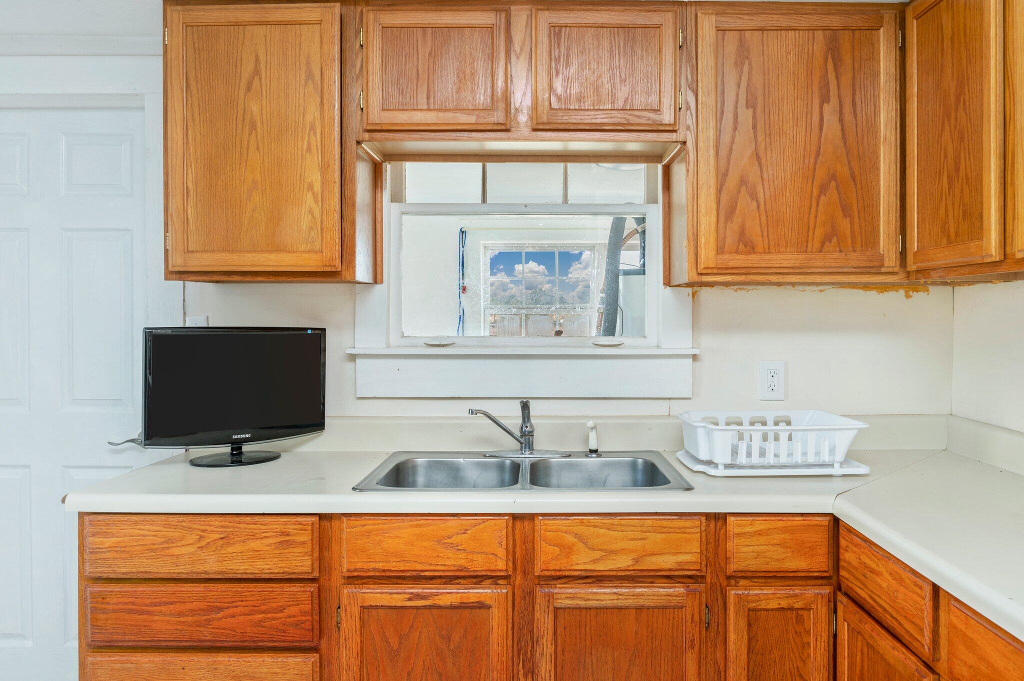 METES & BOUNDS - Residential Lease