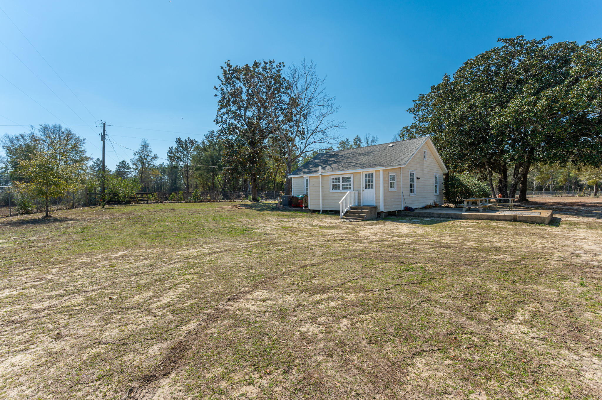 METES & BOUNDS - Residential Lease