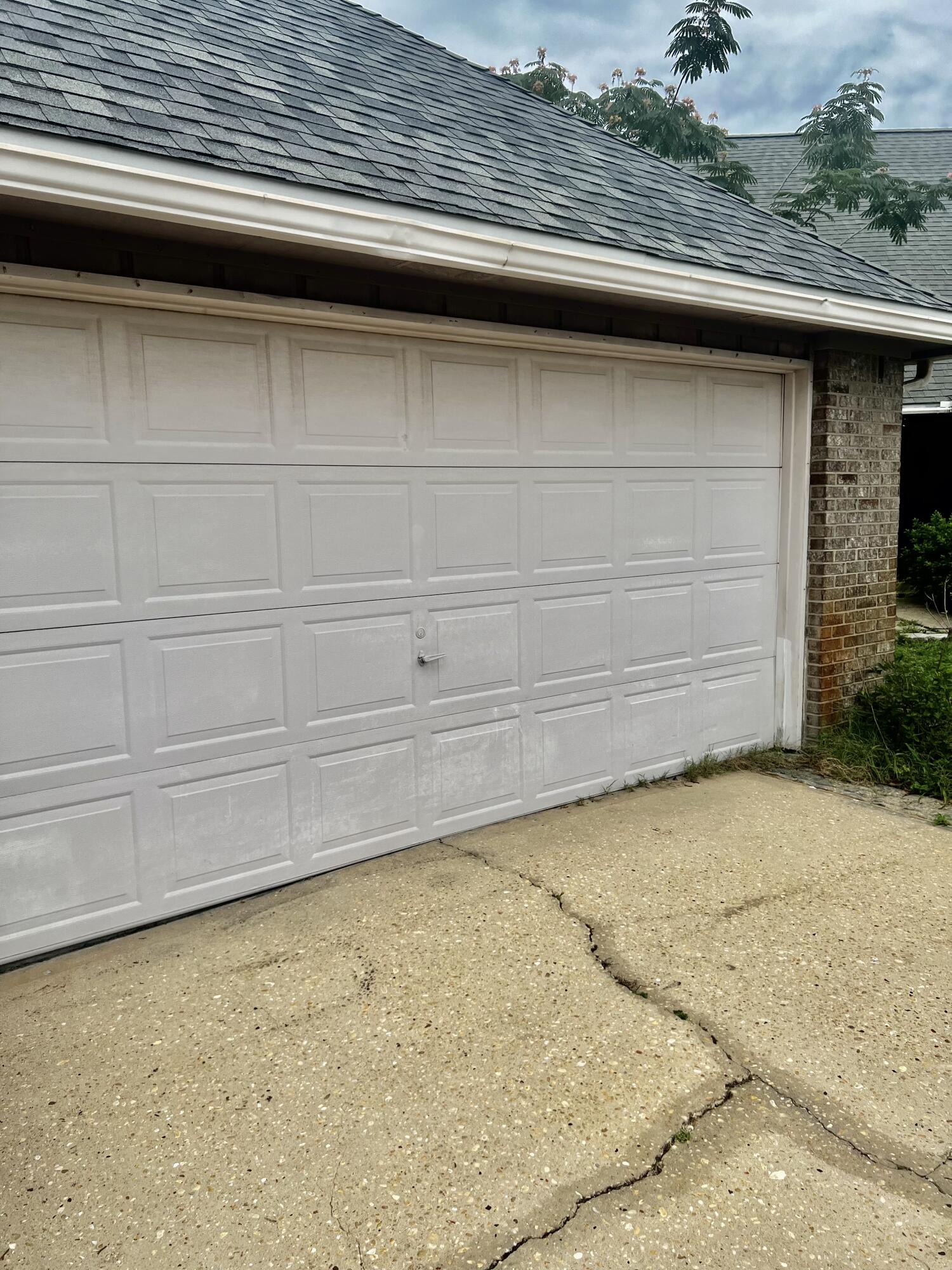 LIVE OAK MANORS - Residential