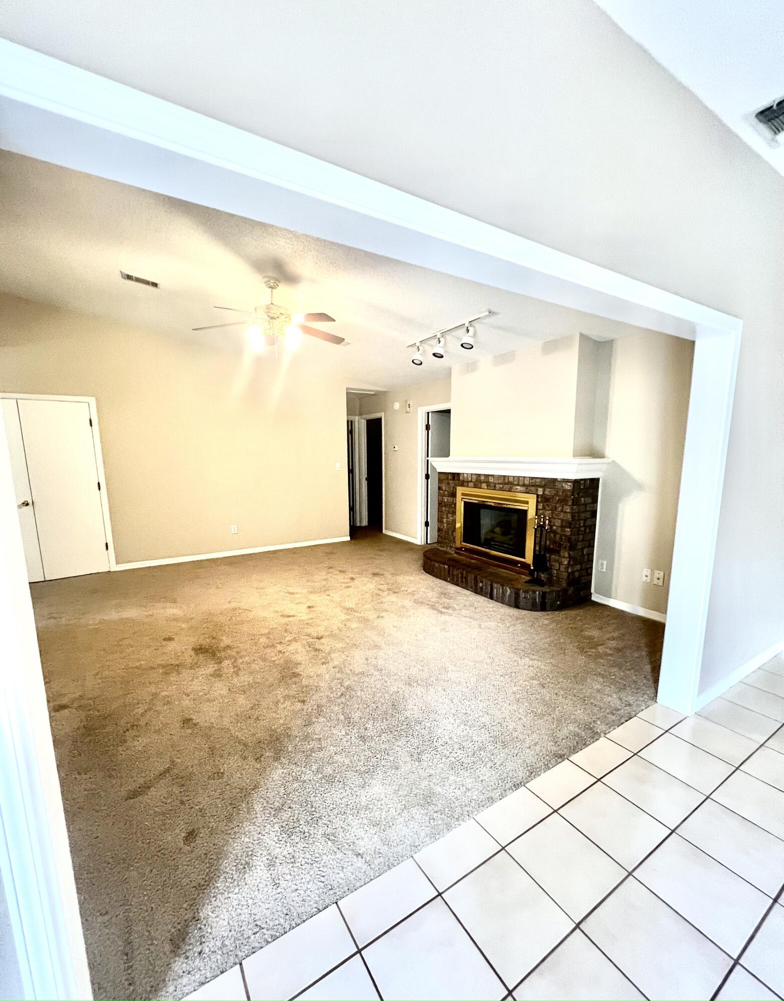 LIVE OAK MANORS - Residential