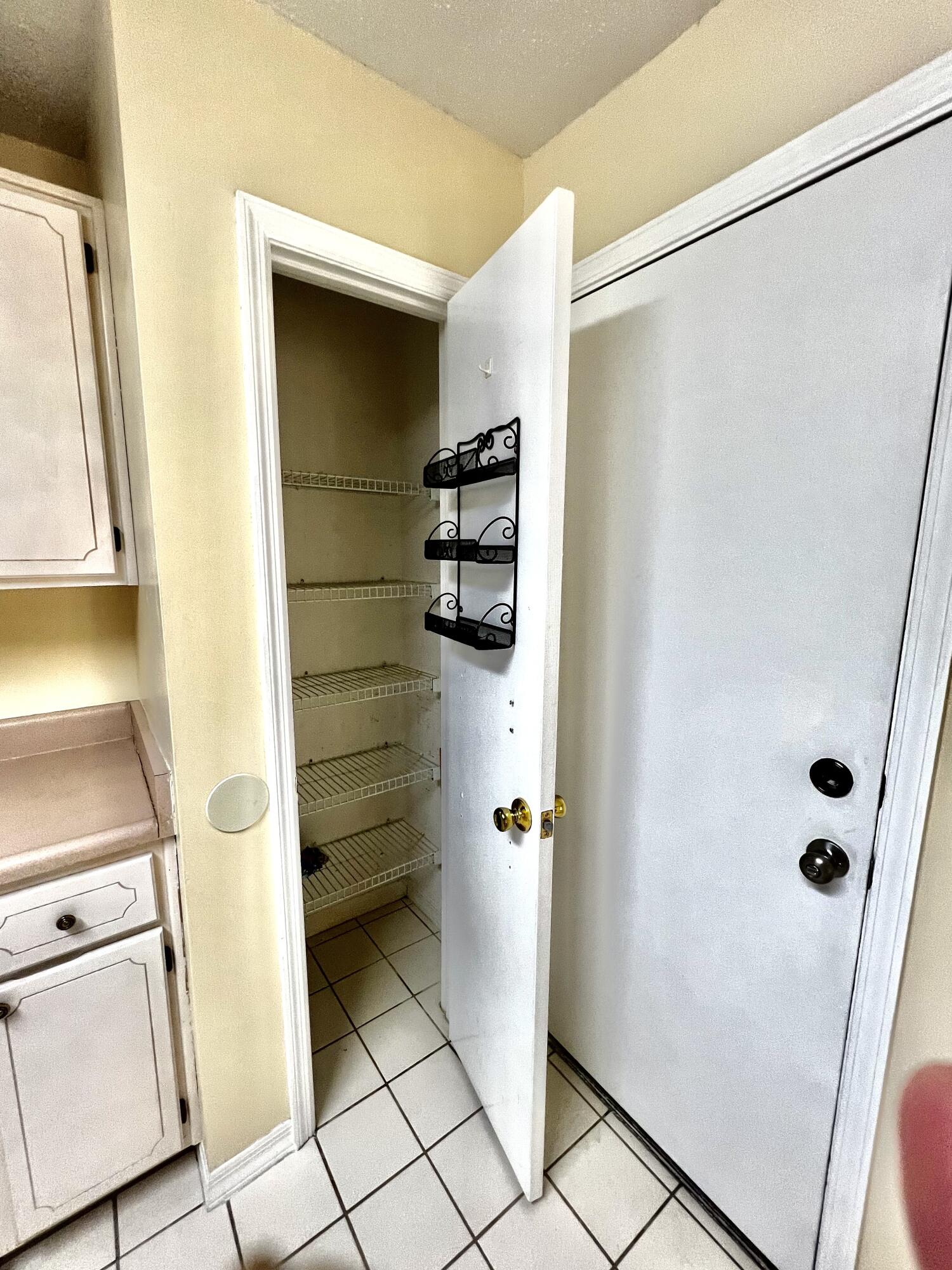 LIVE OAK MANORS - Residential