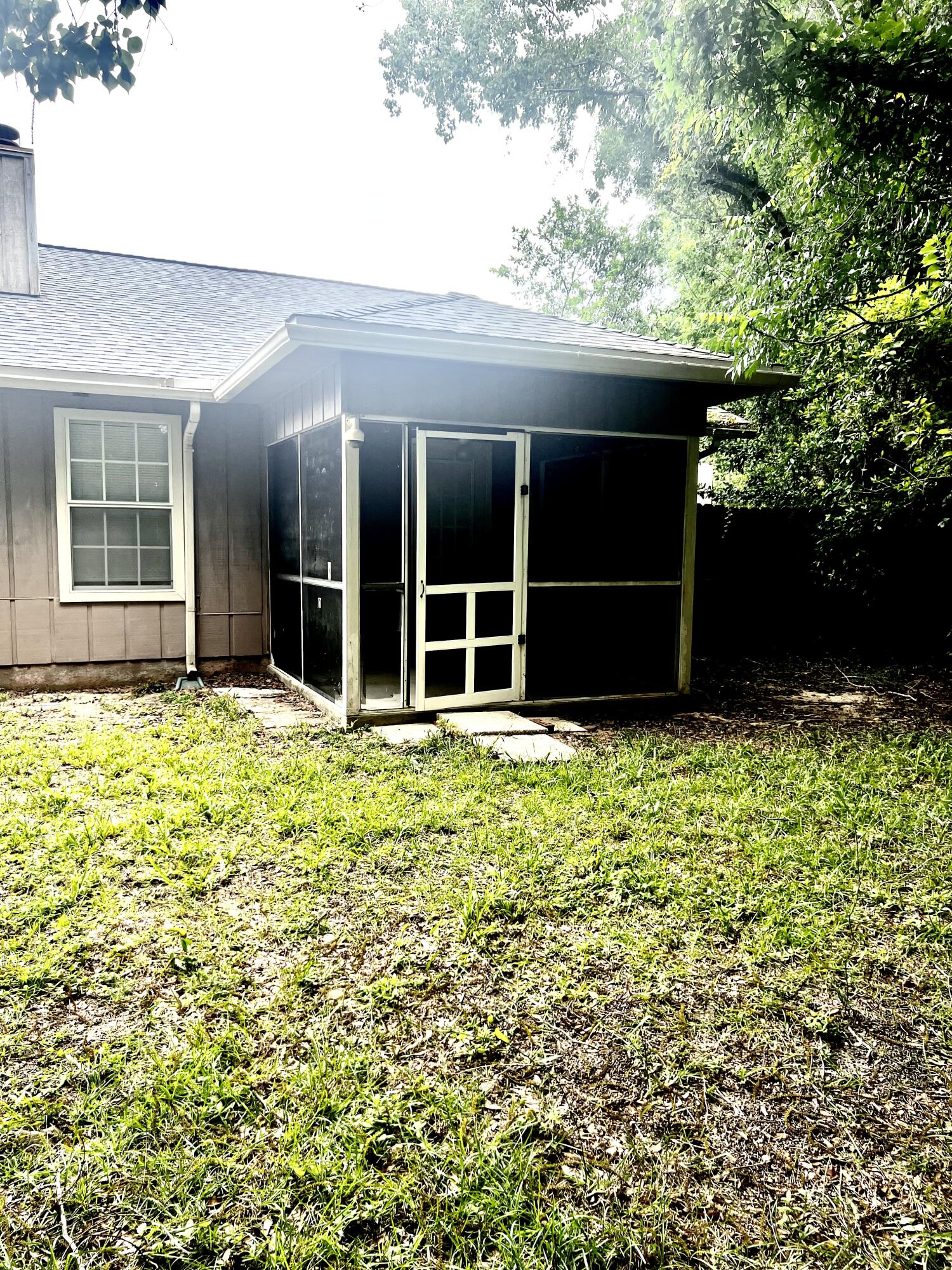 LIVE OAK MANORS - Residential