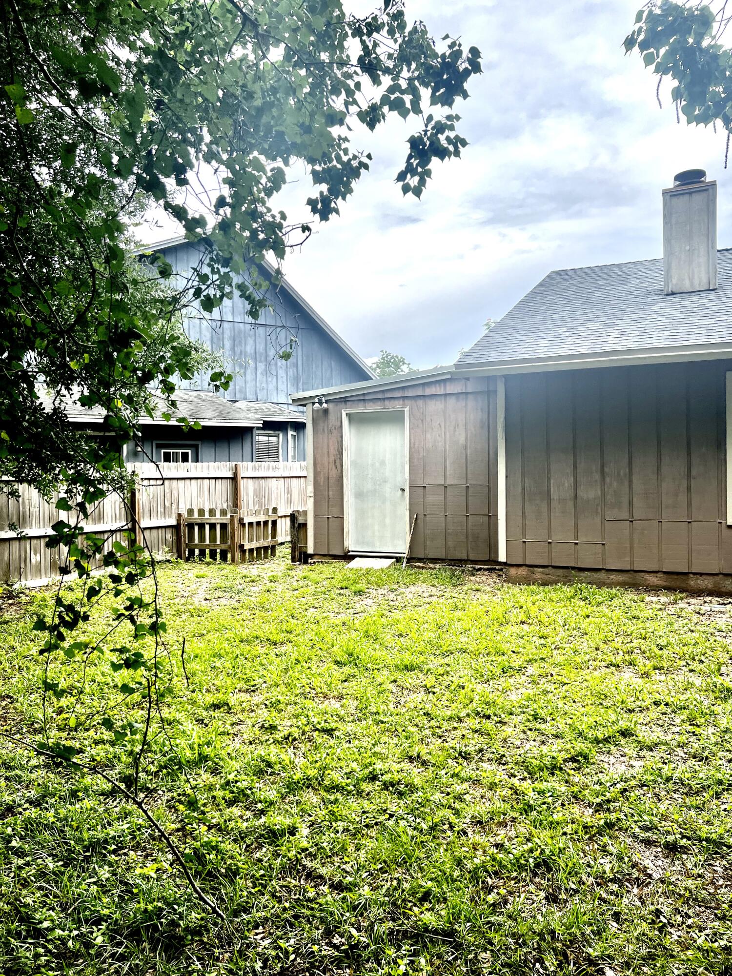 LIVE OAK MANORS - Residential