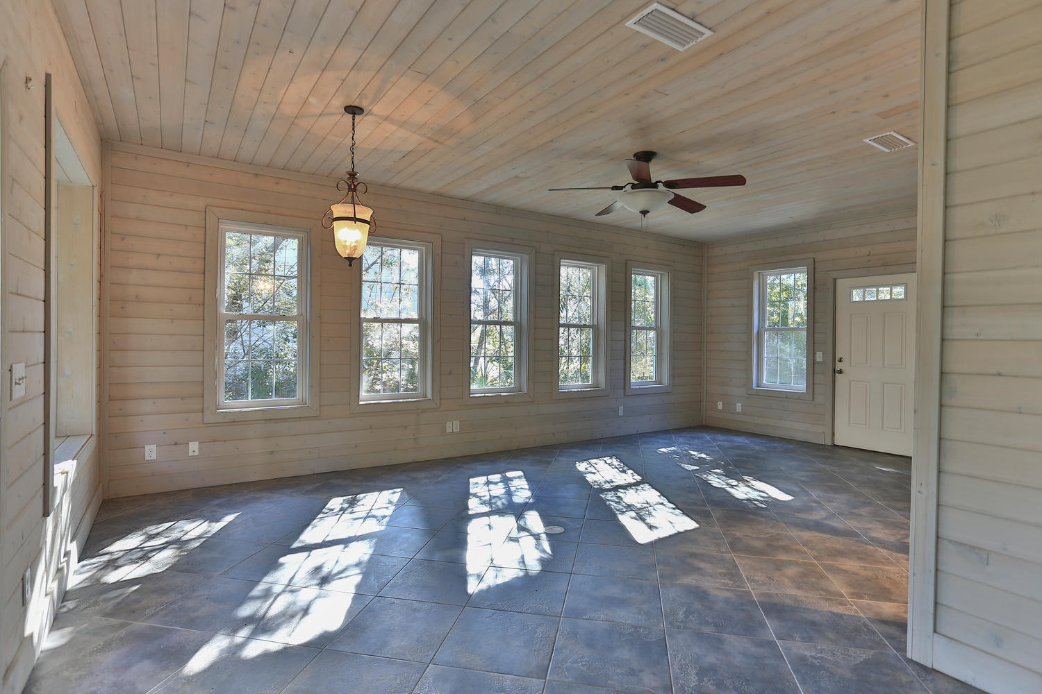 SEABREEZE - Residential