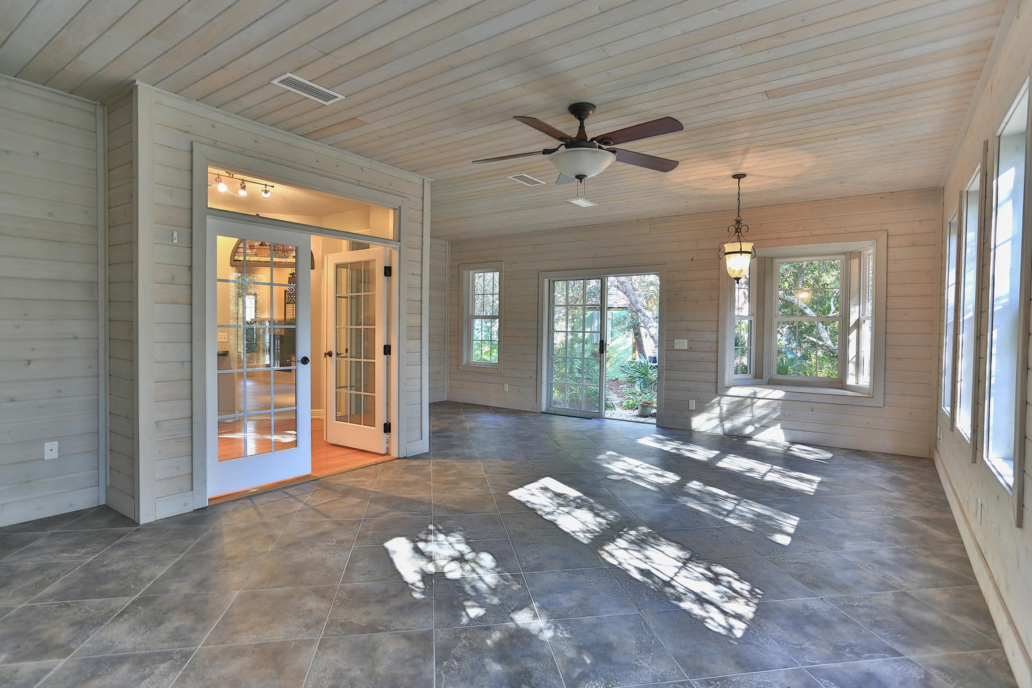 SEABREEZE - Residential