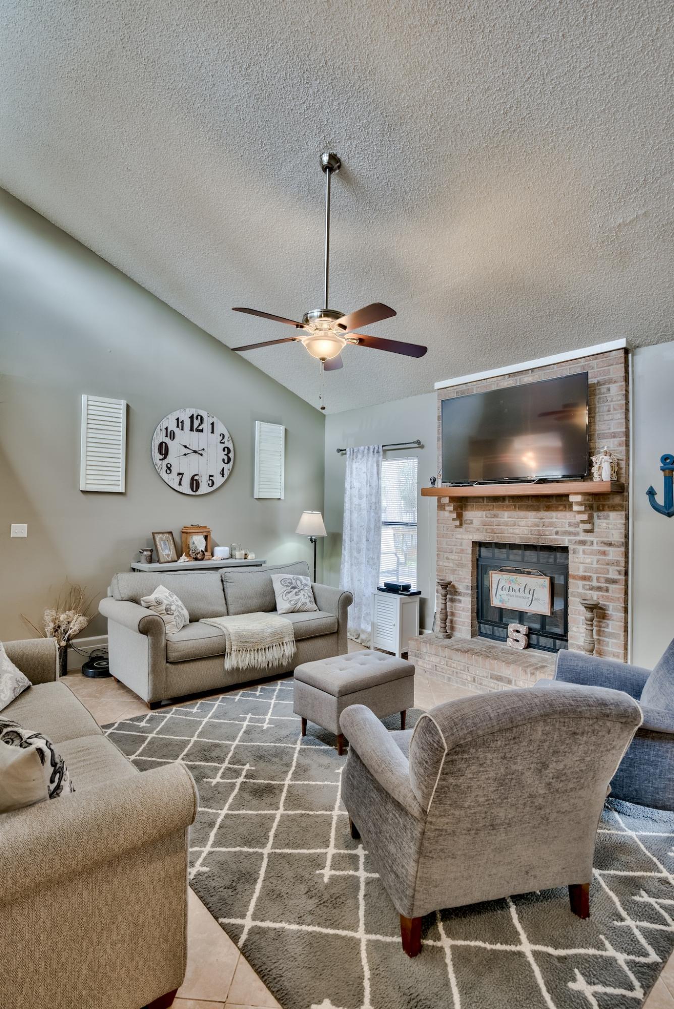 Valparaiso Pinecrest #6 - Residential