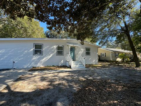 A home in Fort Walton Beach