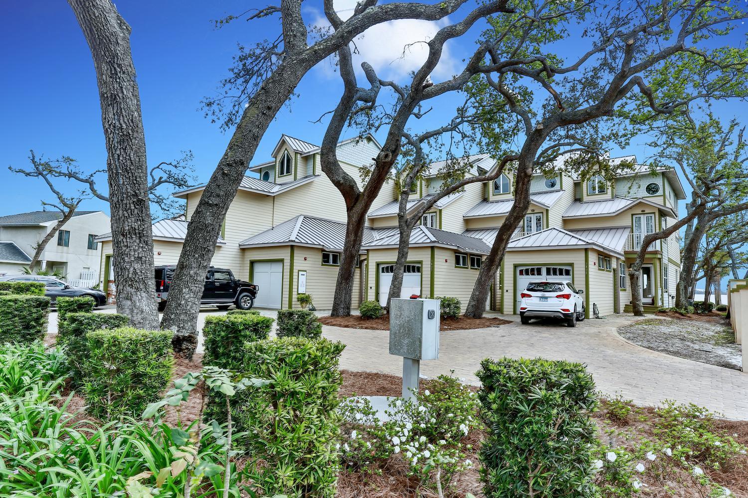 NO RECORDED SUBDIVISION - Residential