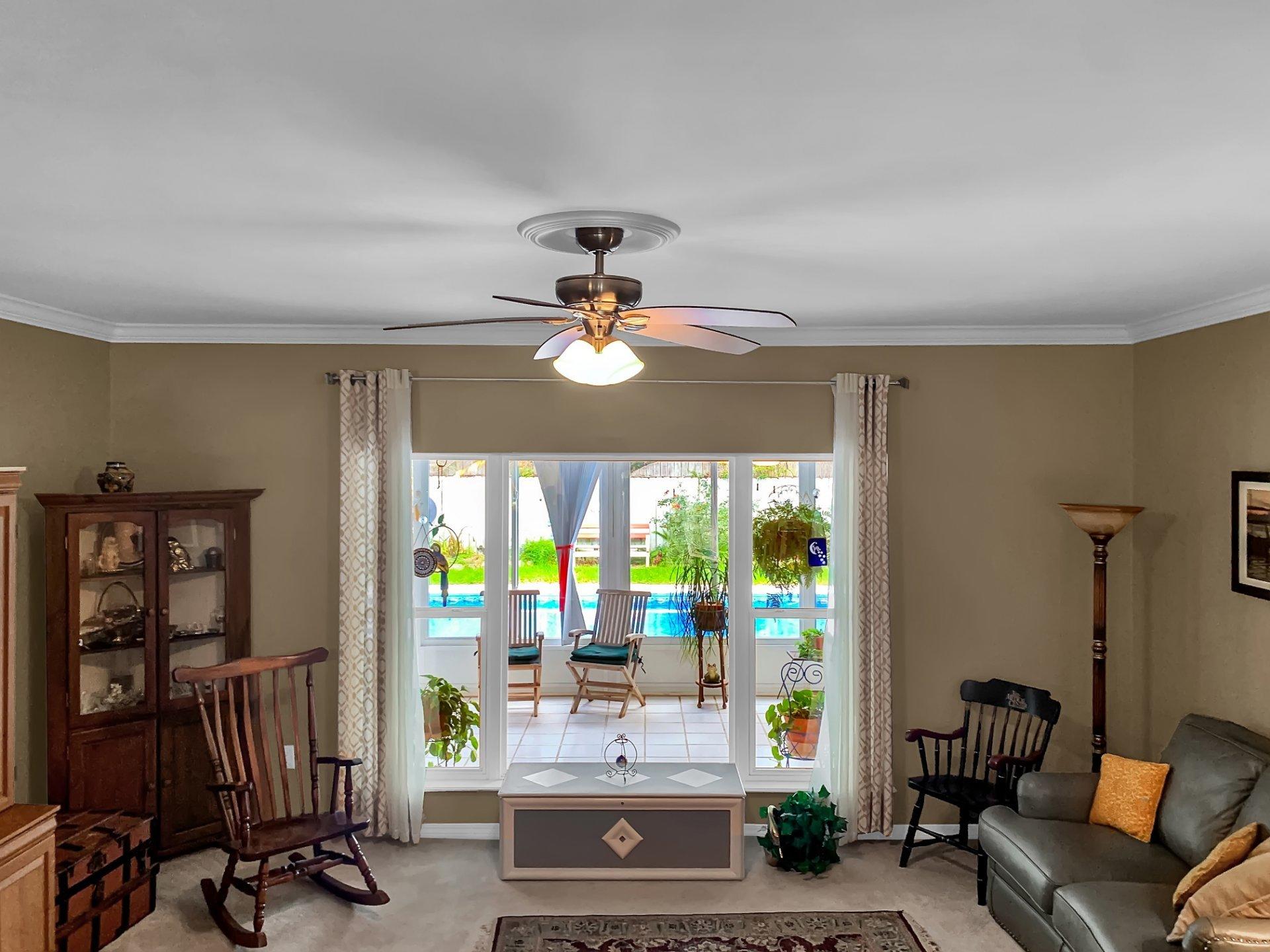 ROBLEDAL ESTATES - Residential