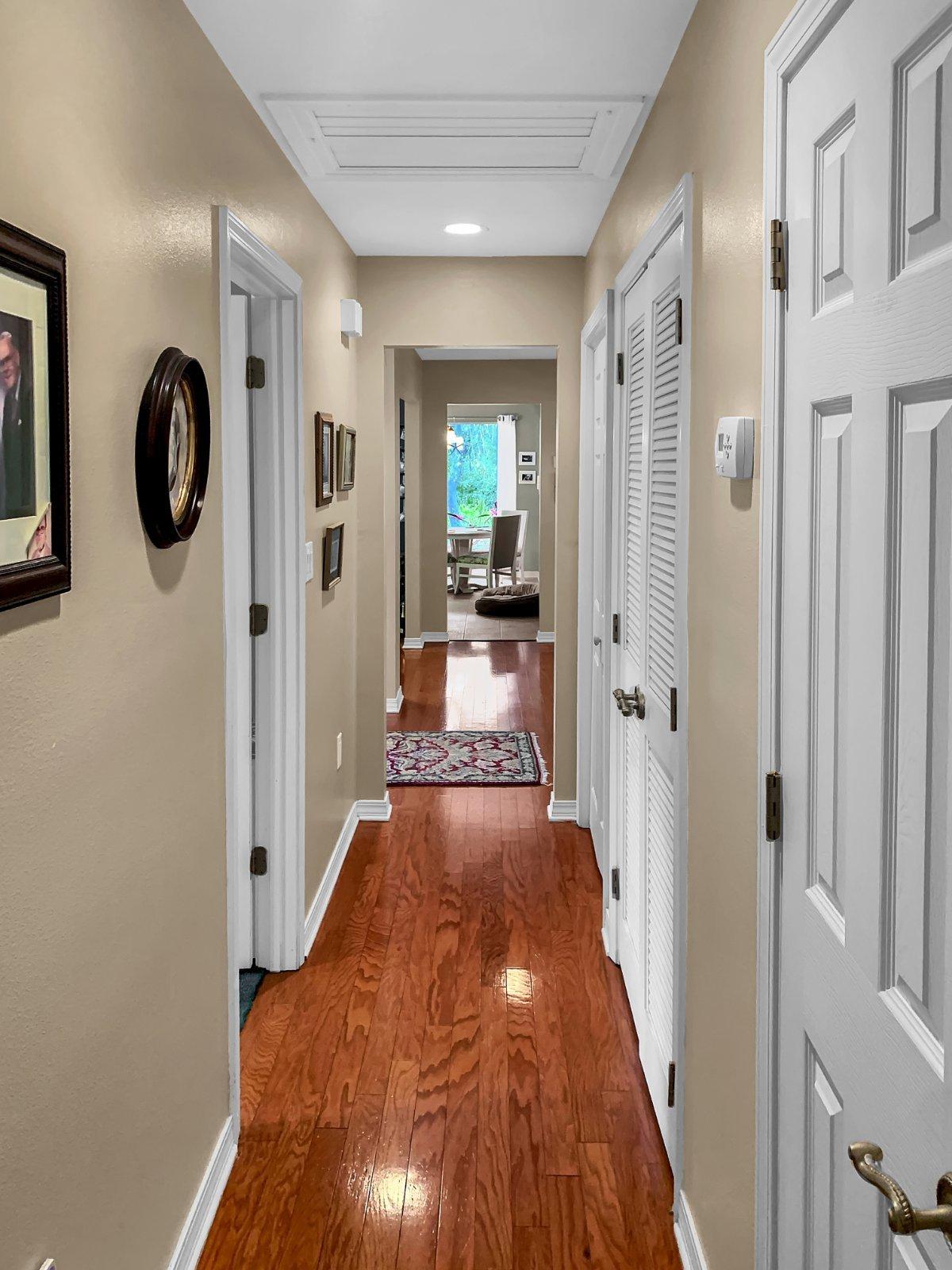 ROBLEDAL ESTATES - Residential